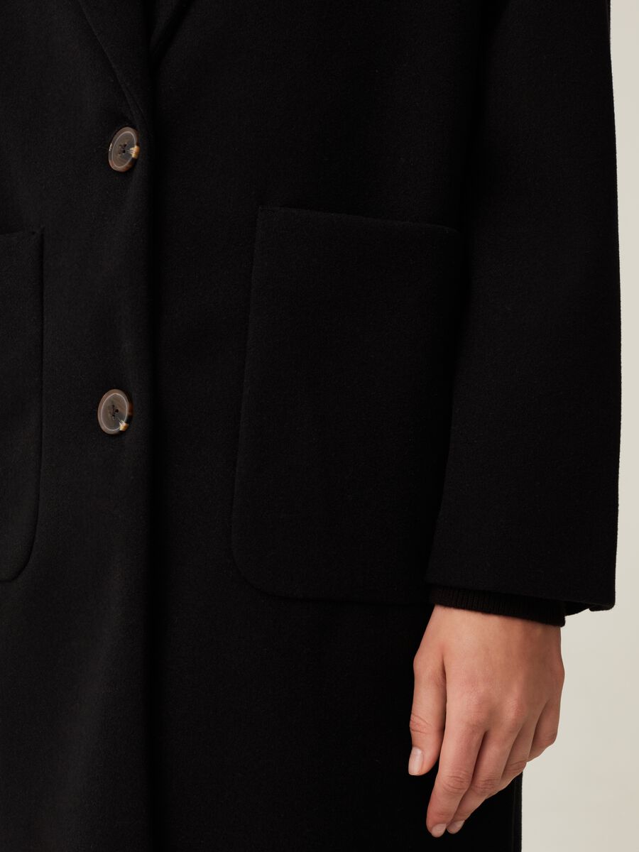 Full-length, single-breasted cloth coat_3