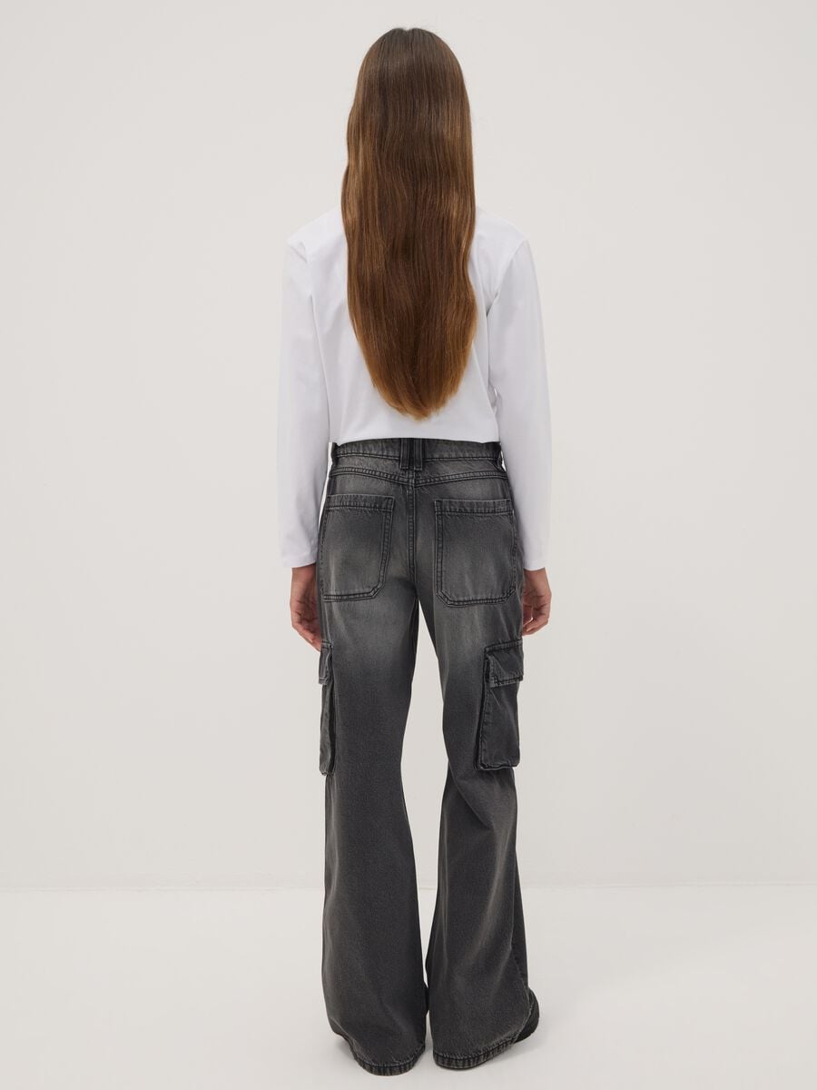 Girls&rsquo; grey cargo jeans in pure cotton, relaxed fit_2
