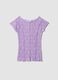 T-shirt viola in tessuto elasticizzato con texture floreale in rilievo_0
