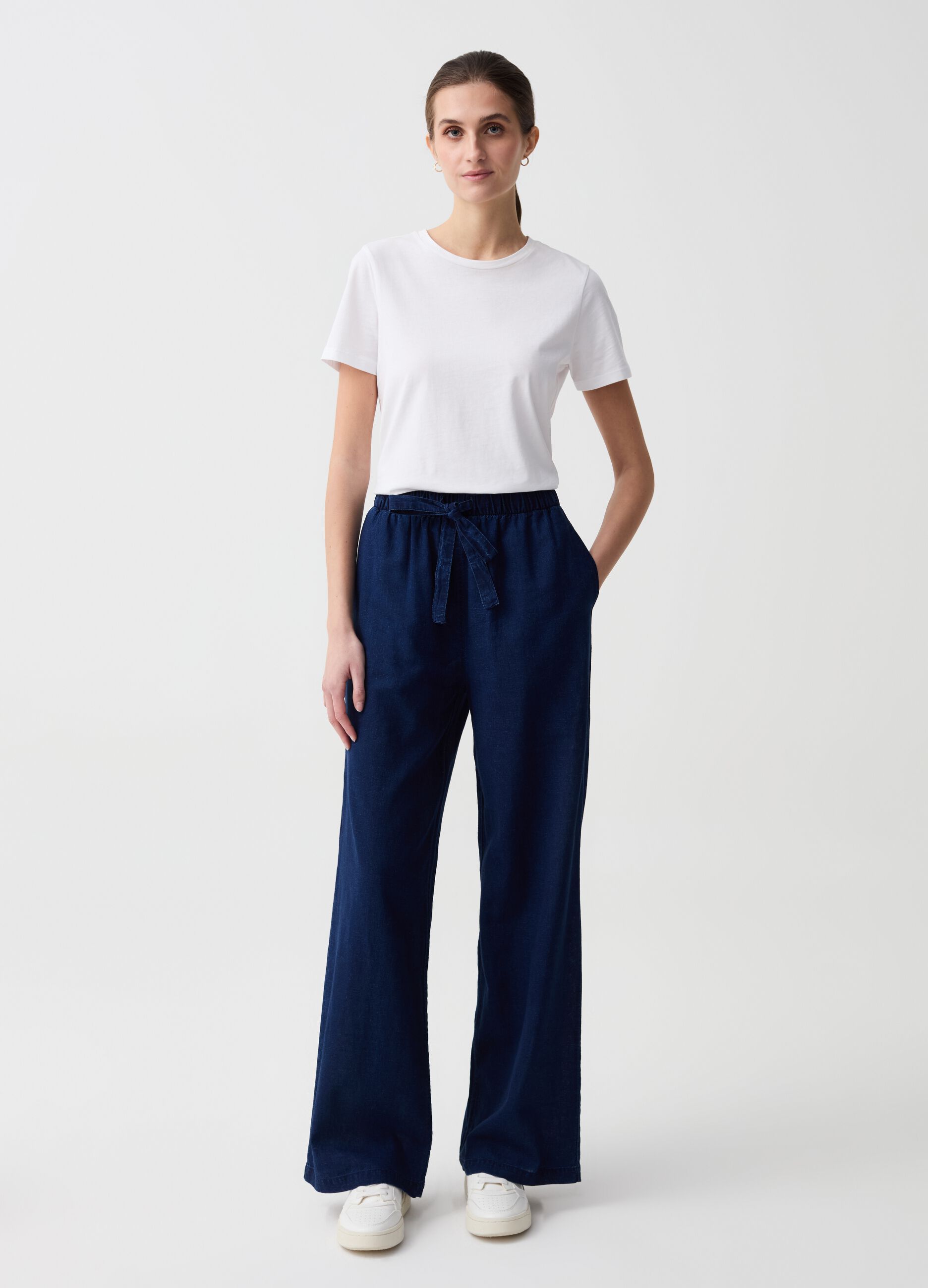 Wide-leg jeans with drawstring