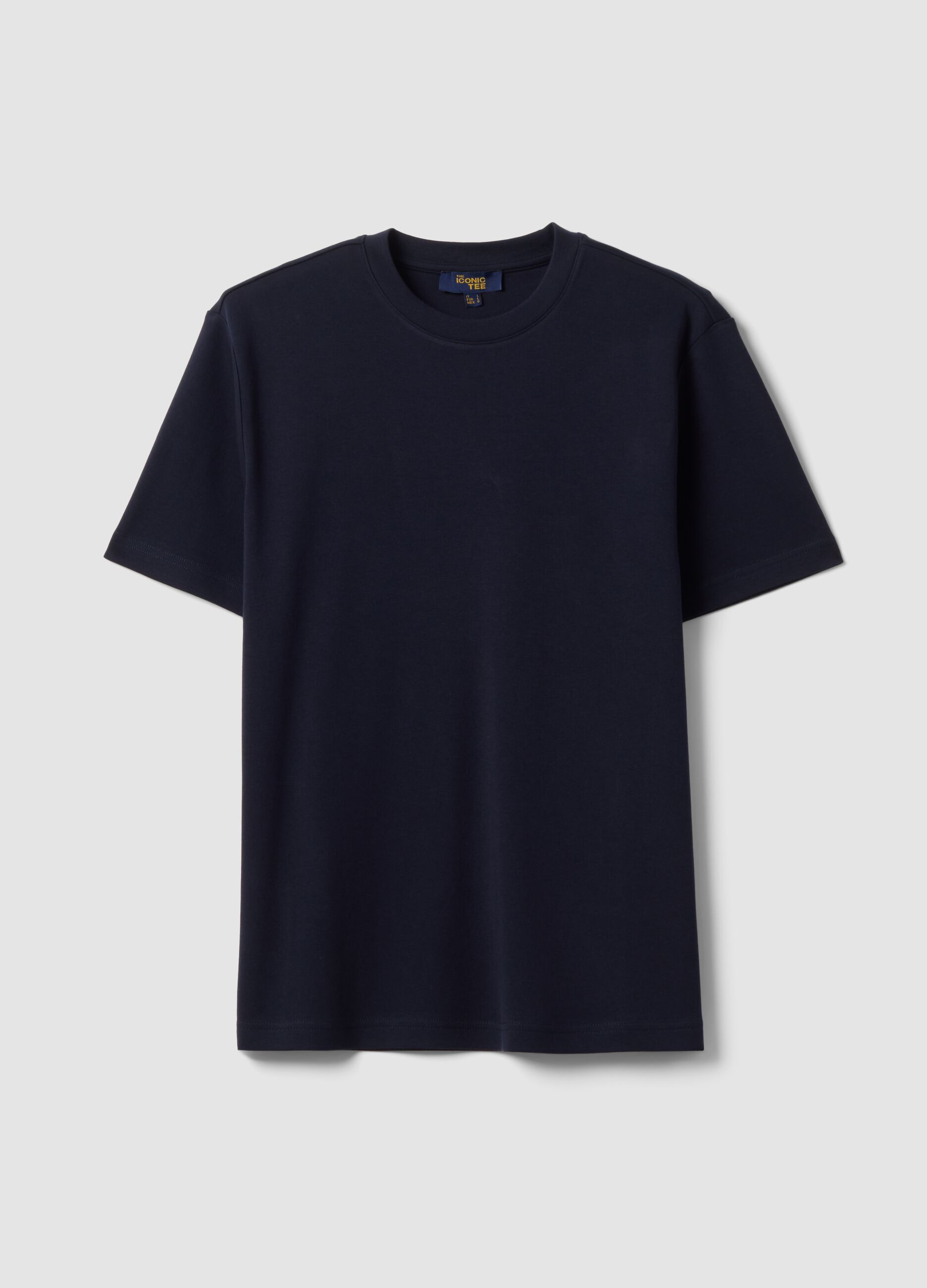 &Mu;&pi;&lambda;&epsilon; &alpha;&nu;&delta;&rho;&iota;&kappa;ό T-shirt &alpha;&pi;ό 100% &beta;&alpha;&mu;&beta;ά&kappa;&iota; &mu;&epsilon; &kappa;&omicron;&nu;&tau;ό &mu;&alpha;&nu;ί&kappa;&iota;, regular fit