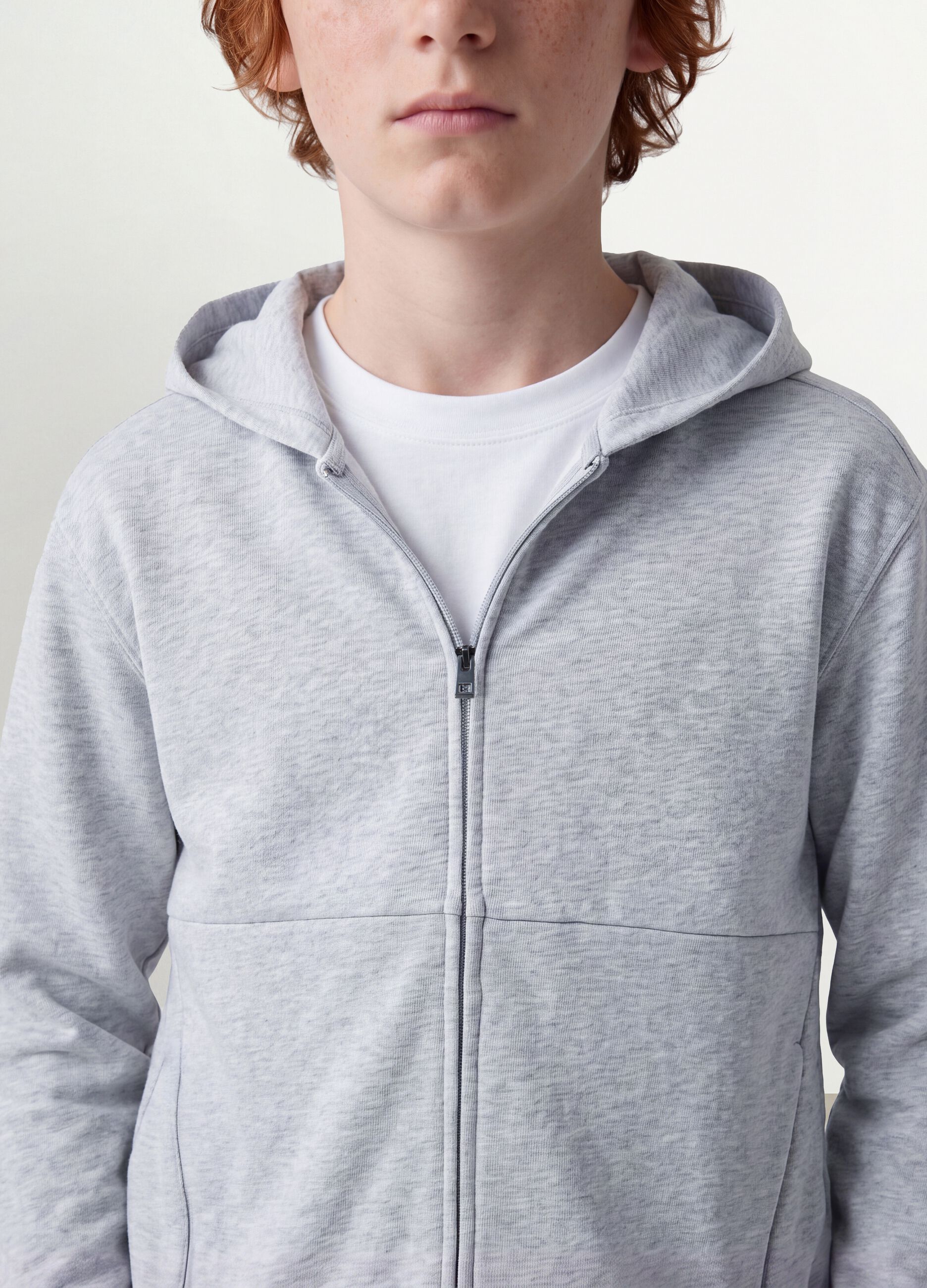 Grey hooded zip-up sweatshirt in pure organic cotton for boys, relaxed fit