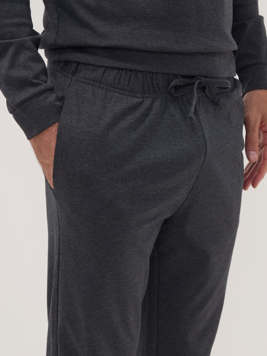 Grey organic cotton pyjamas with Henley neckline_2