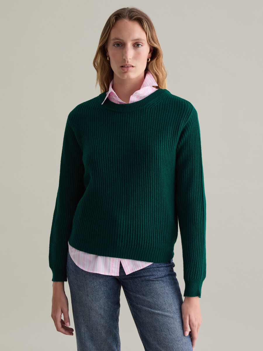 Ribbed pullover with round neckline_0