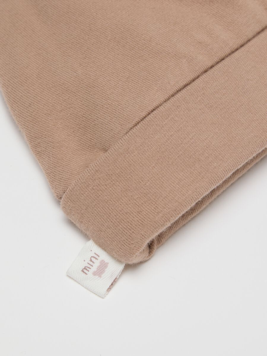 Beige newborn hat and booties set in pure cotton regular fit_2