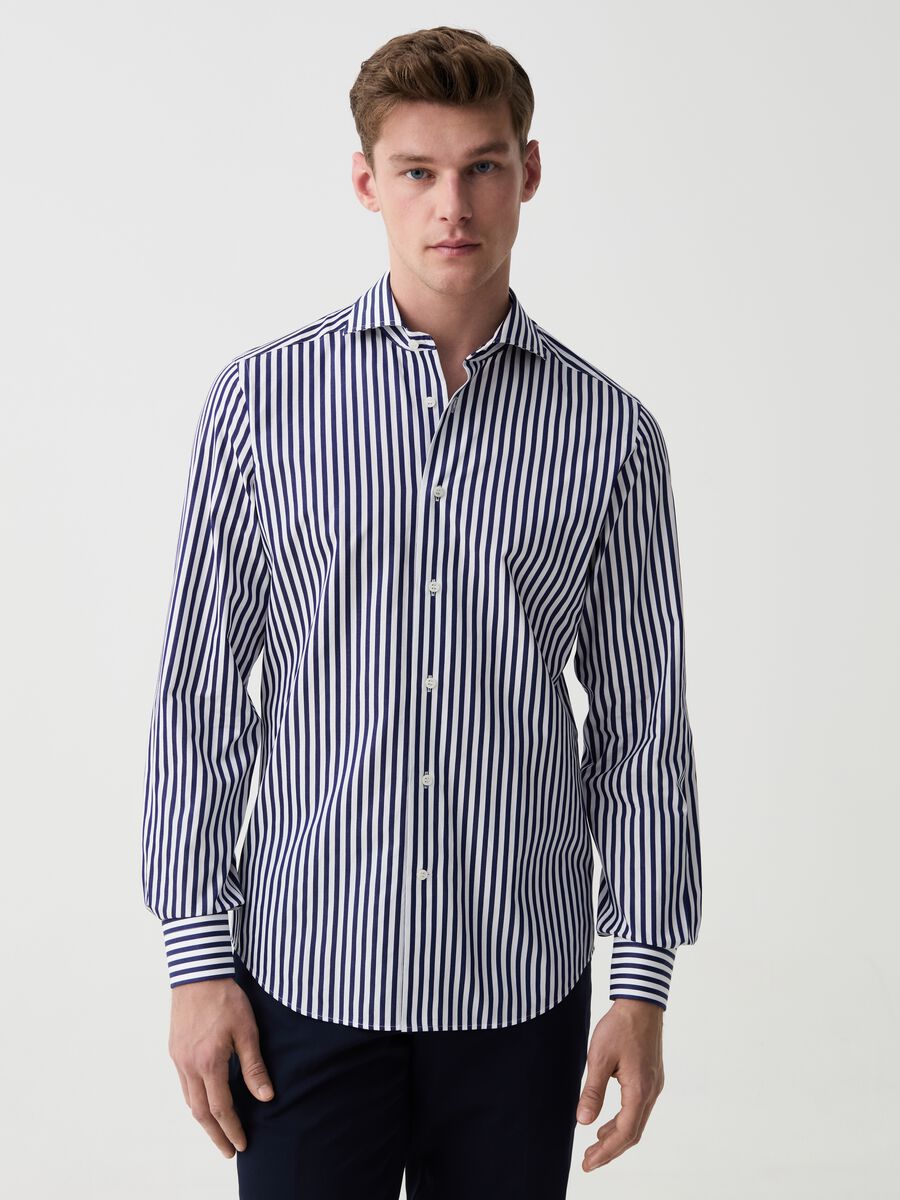 Slim-fit shirt in double-twist striped cotton_0