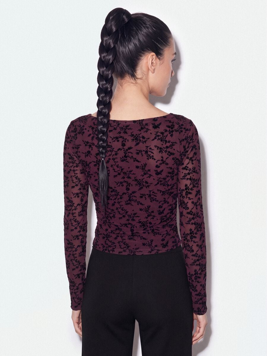 Purple stretch T-shirt with flocked floral motif_3
