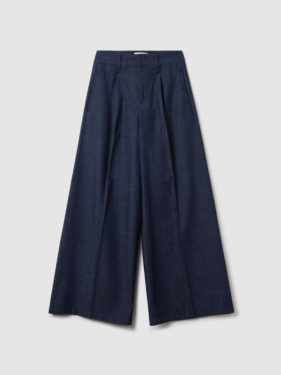 Wide-leg fluid trousers with darts_4