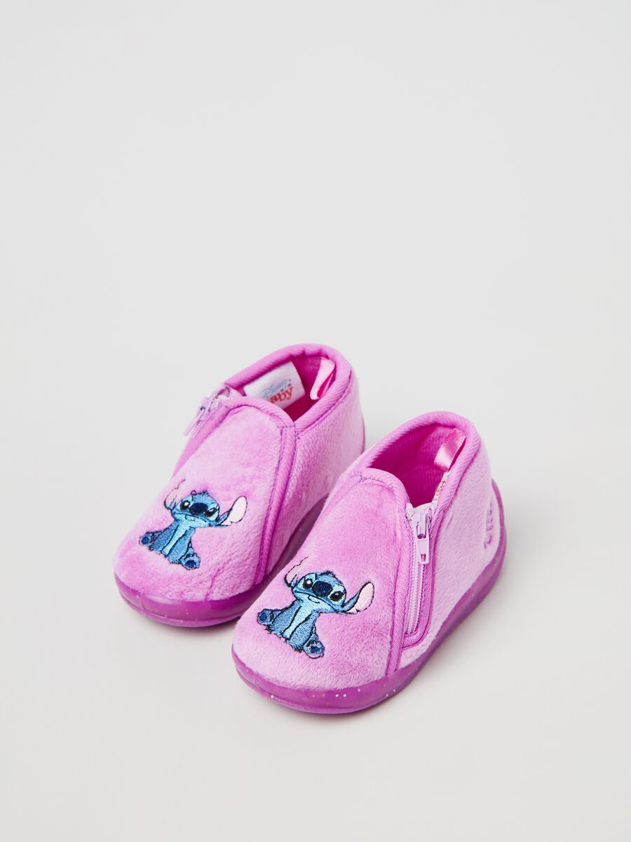 Velour slippers with embroidered Stitch_1