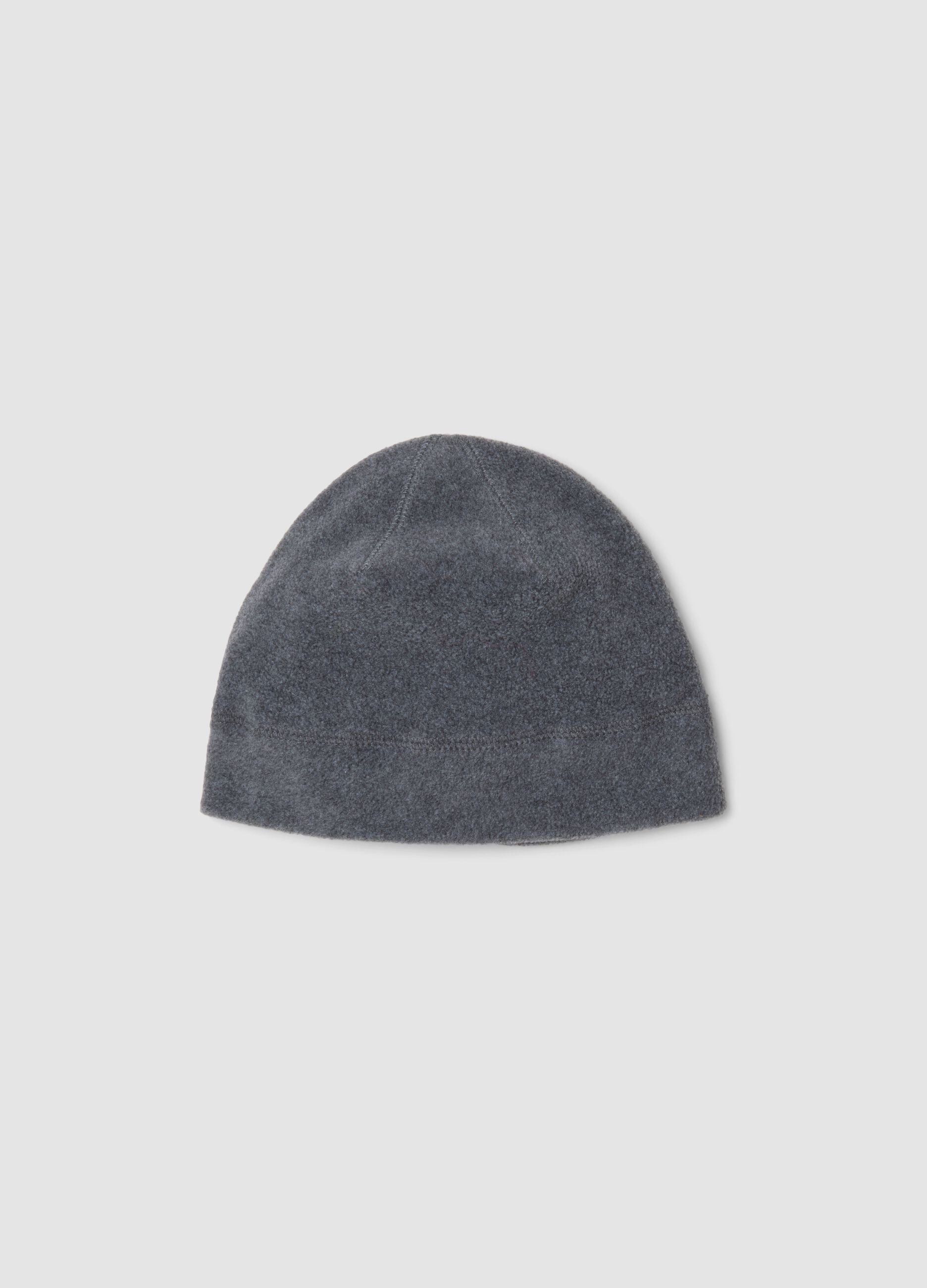 Graue Fleece-M&uuml;tze