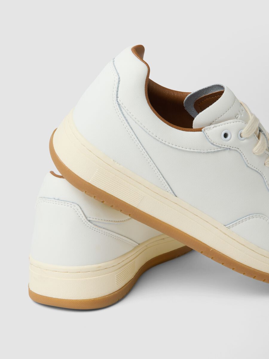 White genuine leather trainers with contrast sole_2