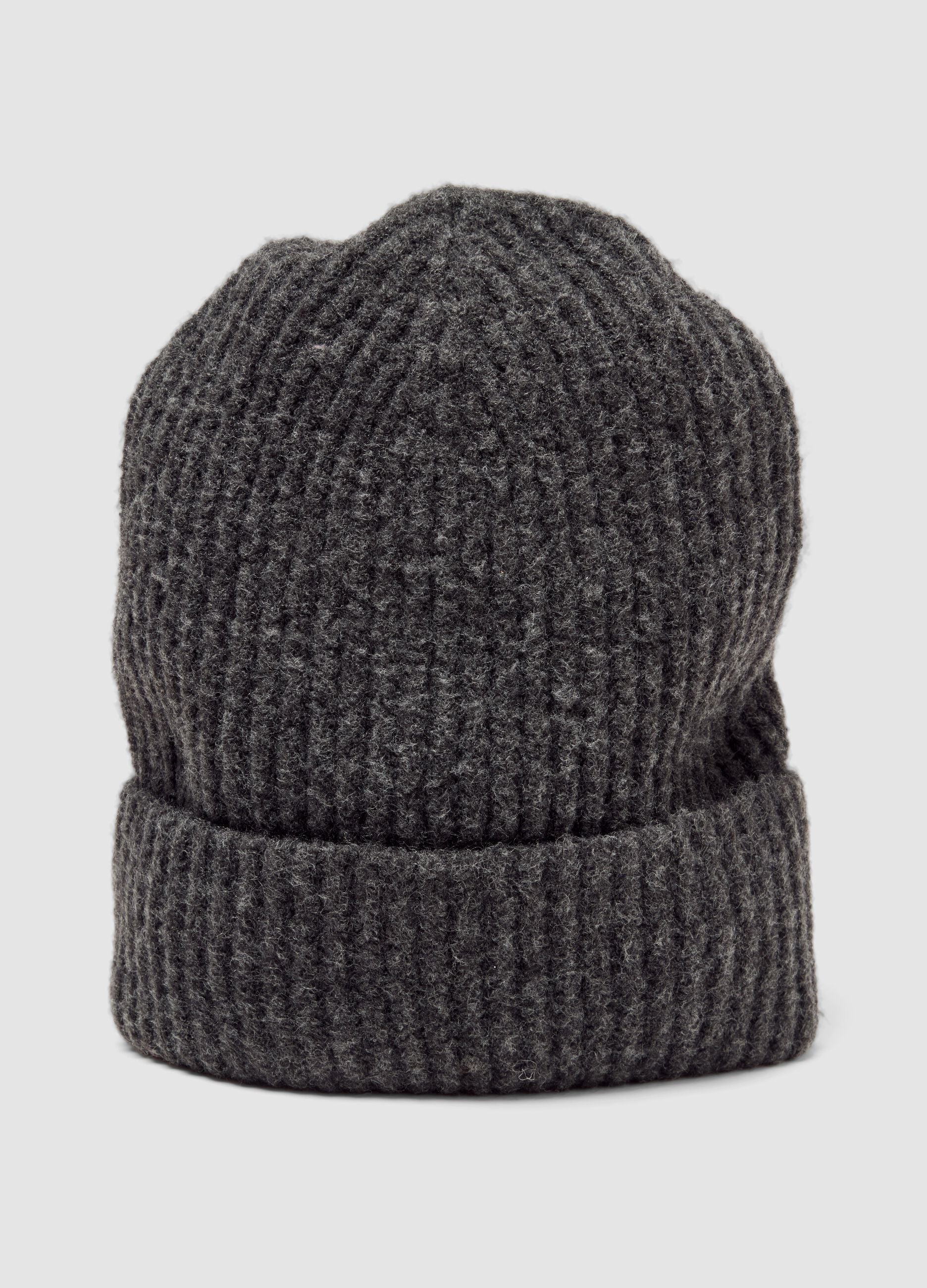 Grey ribbed stretch wool beanie