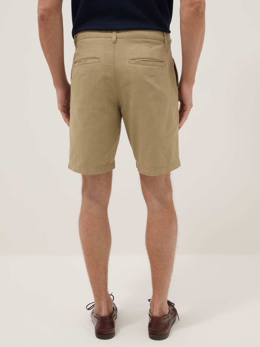 Beige regular-fit pure cotton chino shorts_3