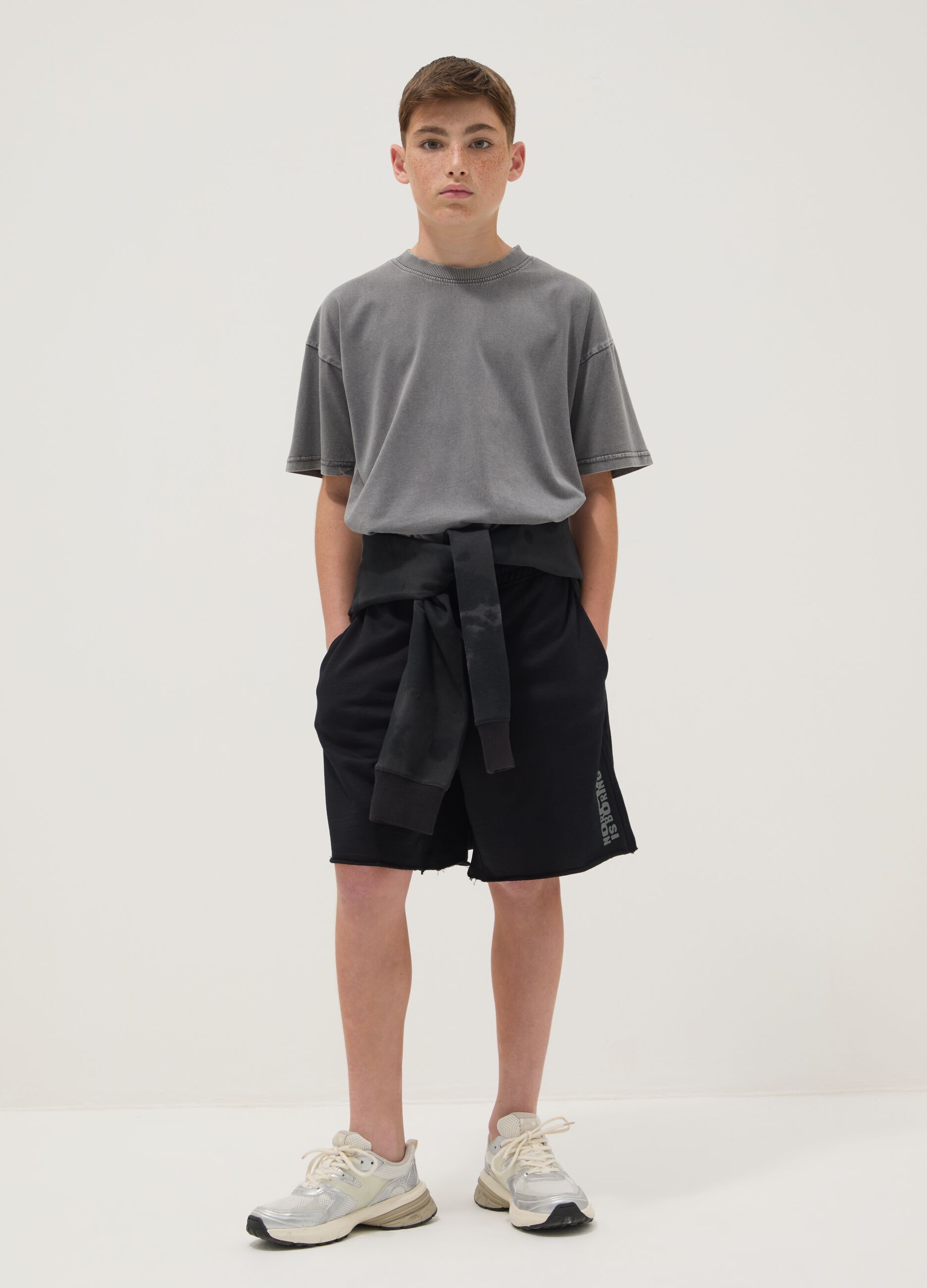 Boys' oversized fit pure cotton black shorts