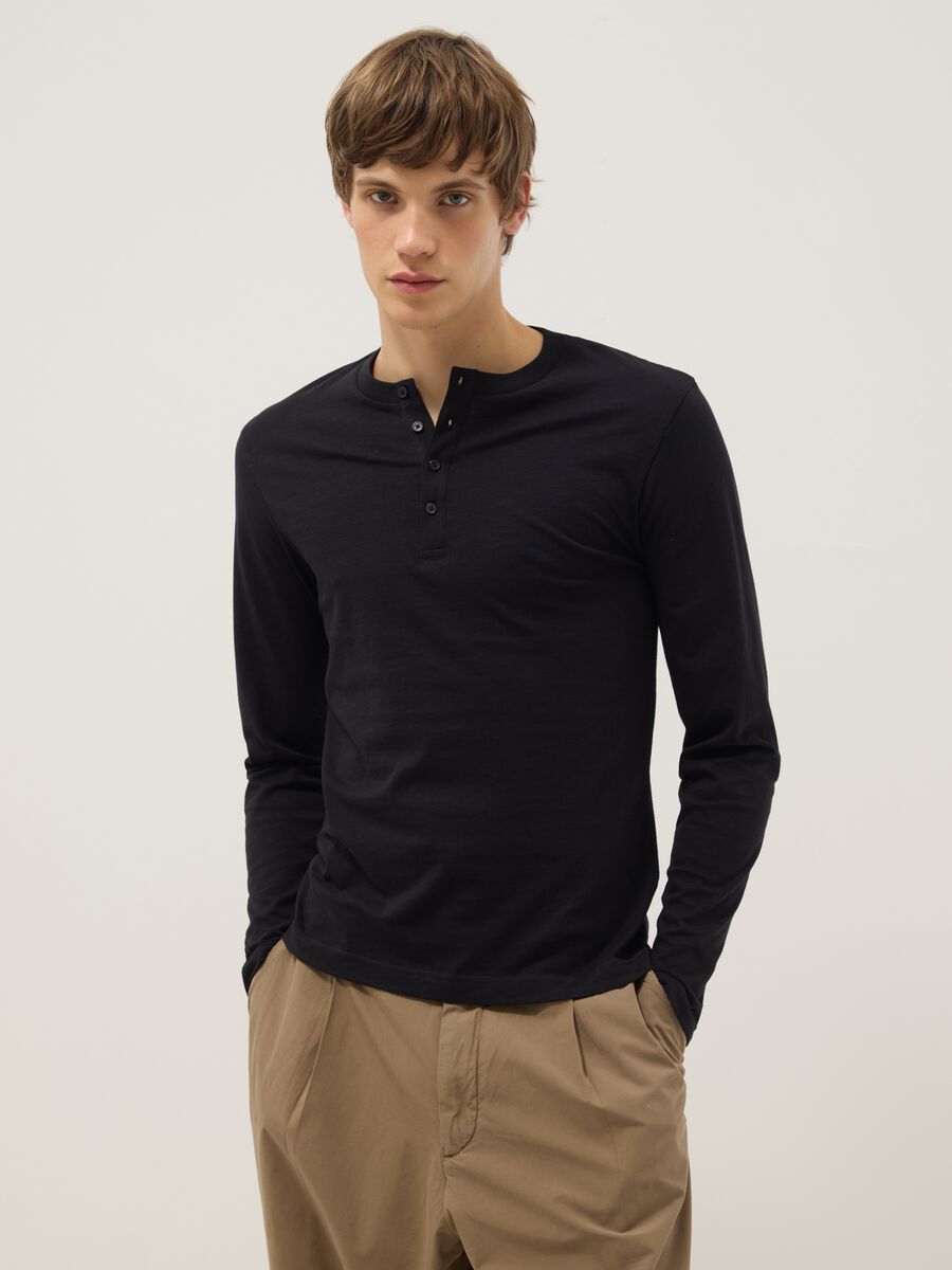 Black pure cotton regular fit top with buttons_0