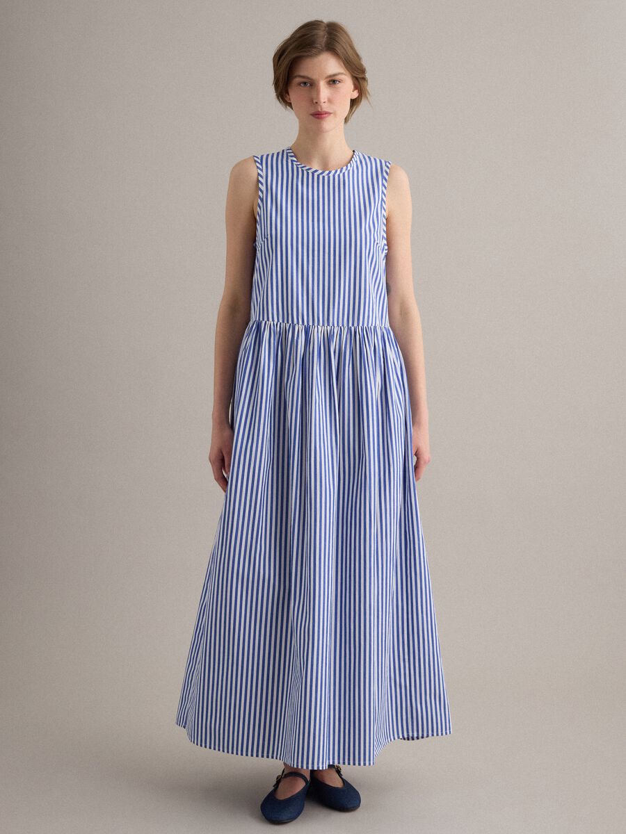 Langes Kleid aus reiner Baumwolle mit mehrfarbigen Streifen, Regular Fit_1