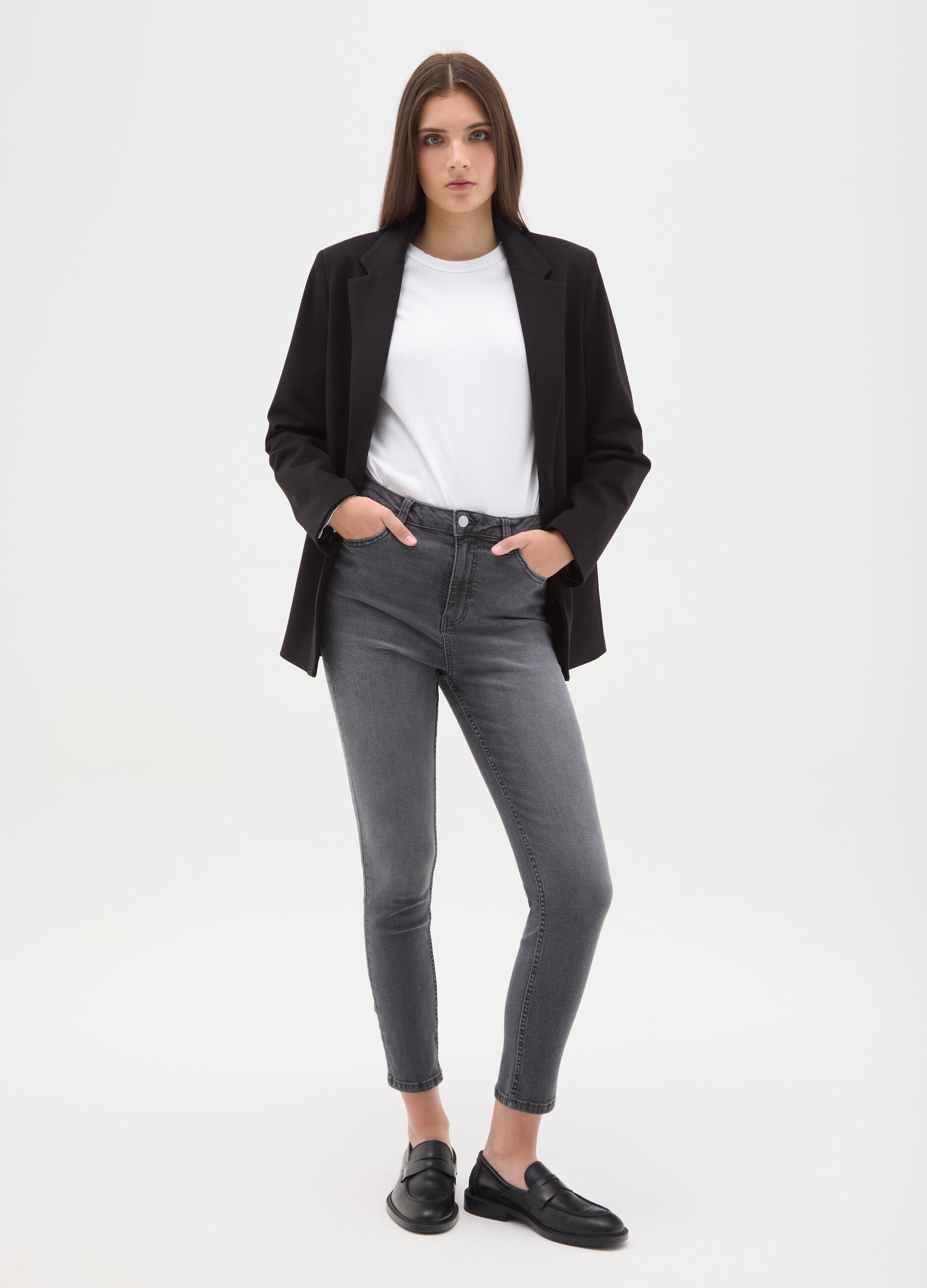 Stretch grey skinny jeans