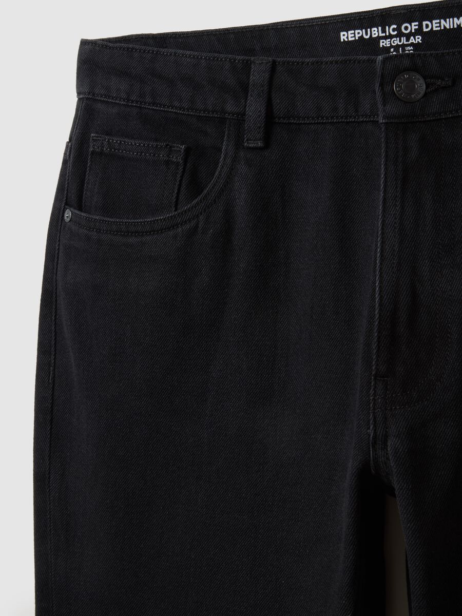 Black cotton blend trousers in regular fit_5