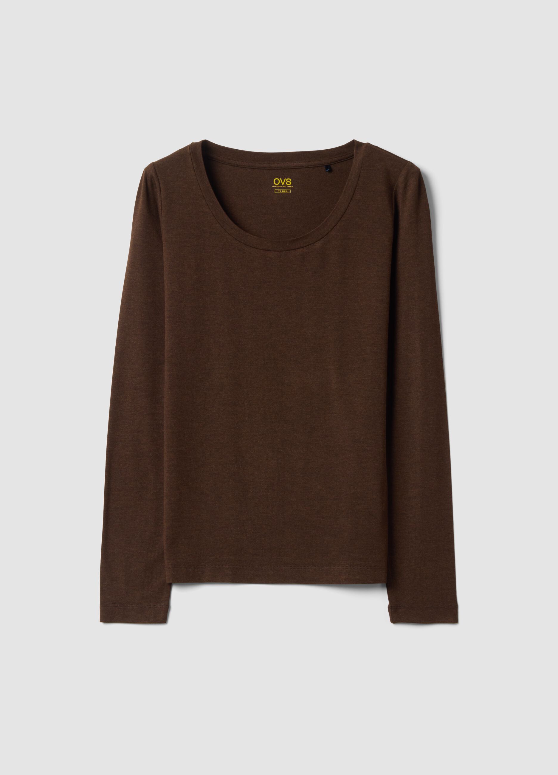 T-shirt marrone in viscosa elasticizzata con girocollo slim fit