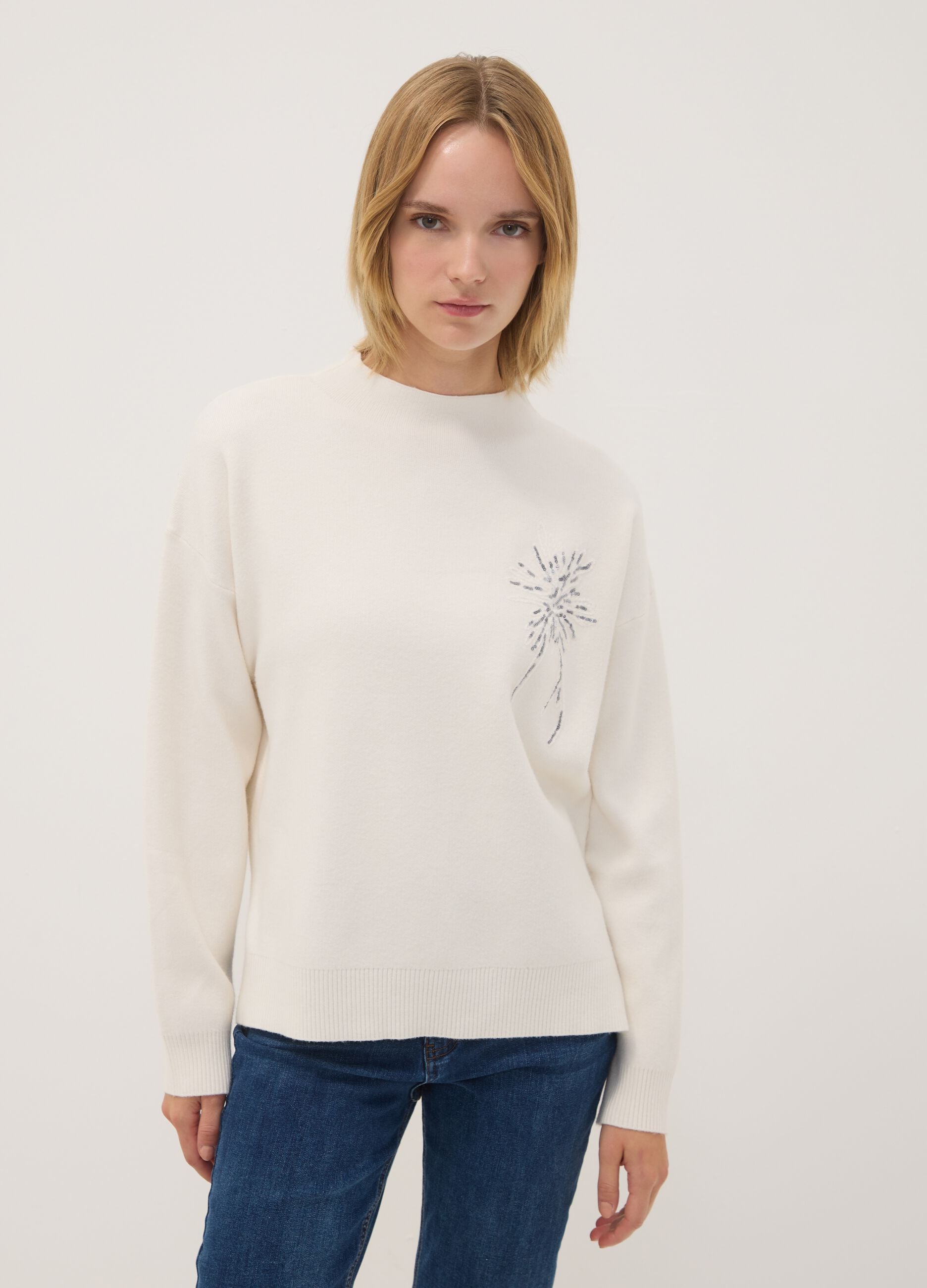Sand viscose-blend jumper with sequin embroidery, regular fit