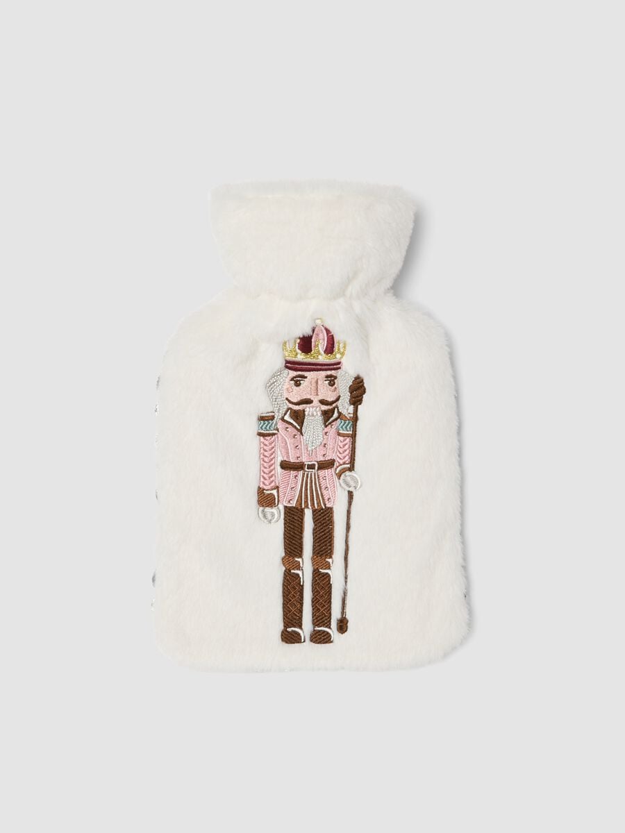 White teddy-effect hot water bottle with embroidered detail_0