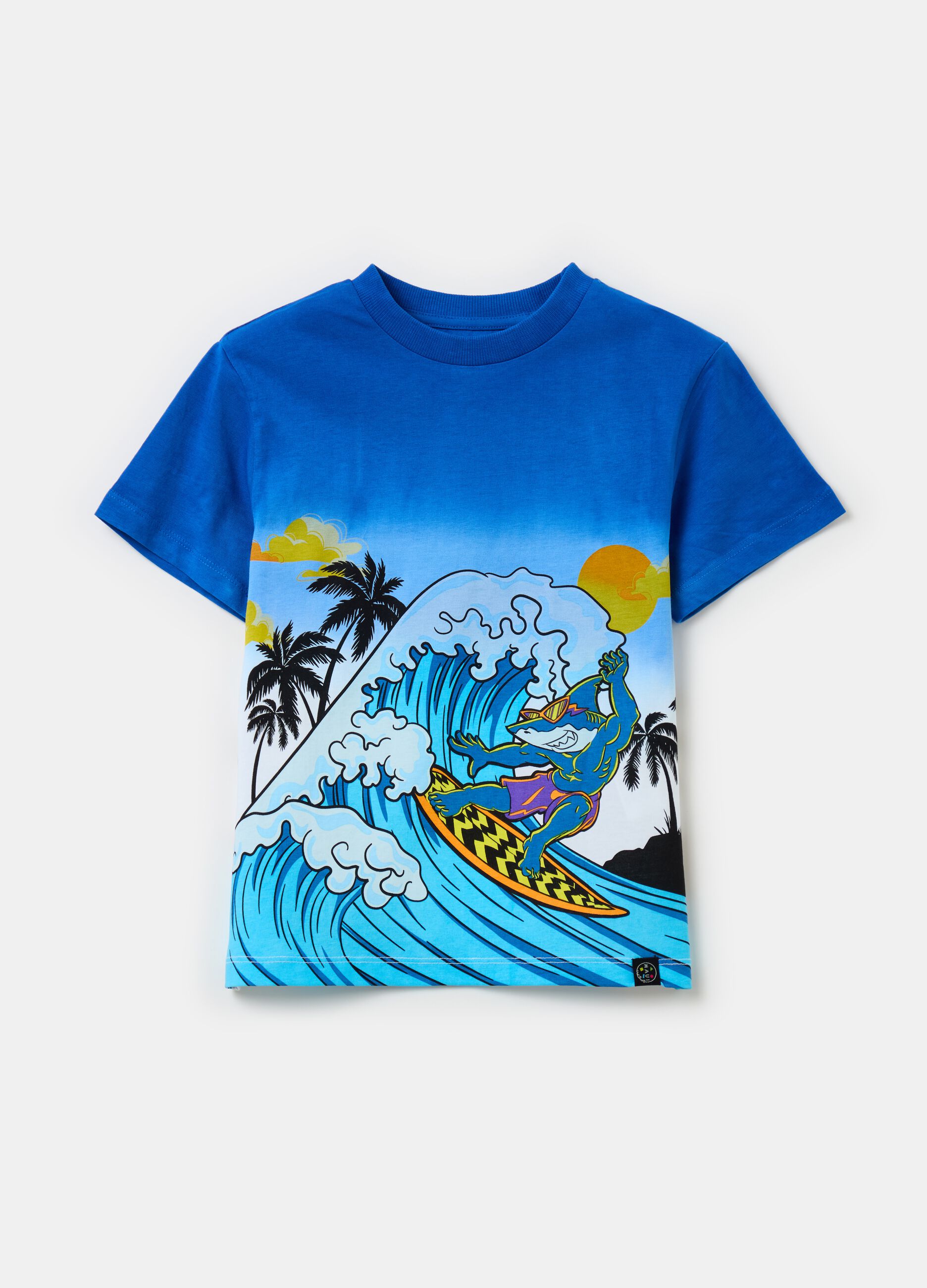 T-shirt con stampa squalo surfista