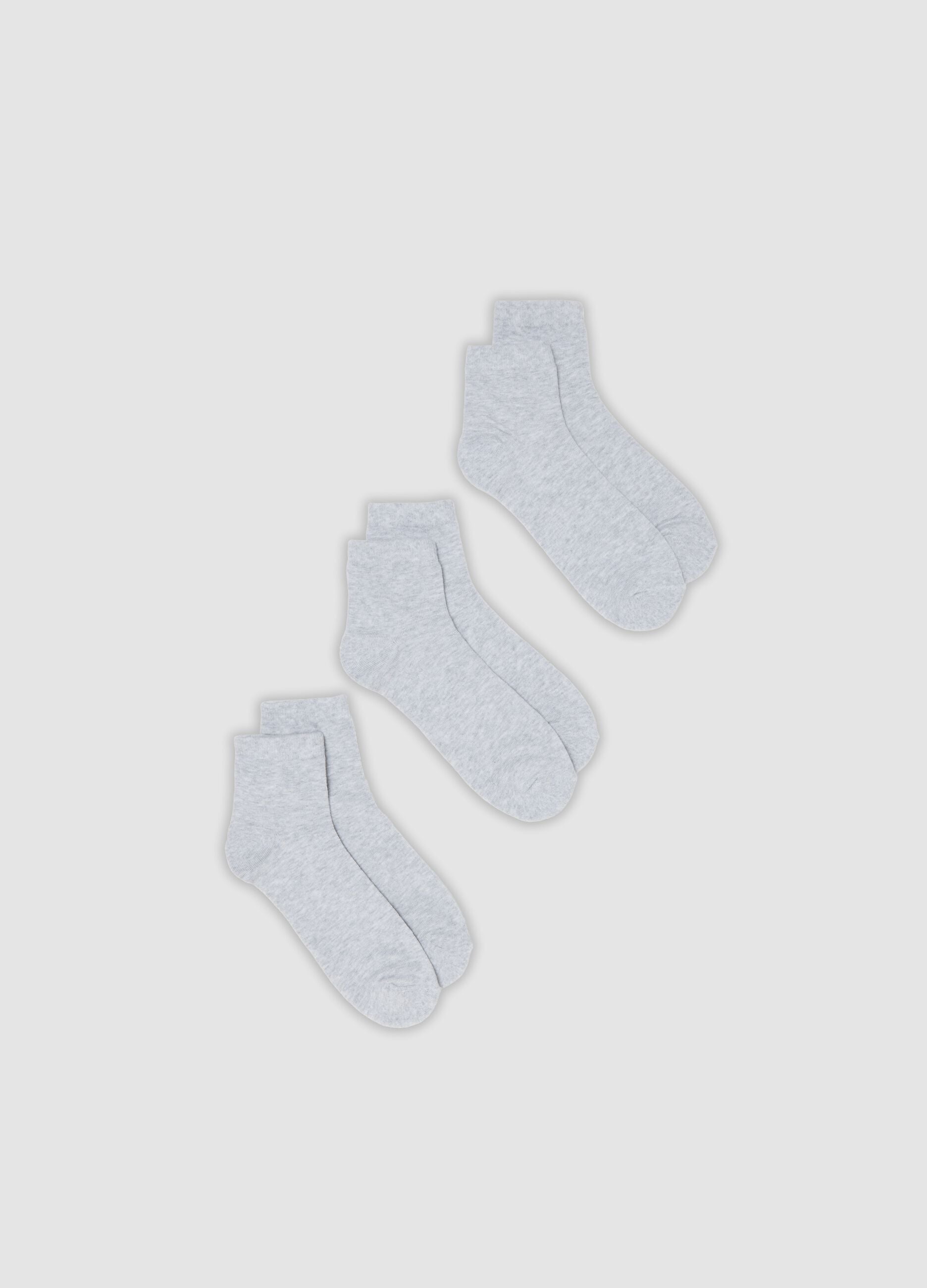 3er-Pack graue Sportsocken in Kn&ouml;chell&auml;nge aus Bio-Baumwolle