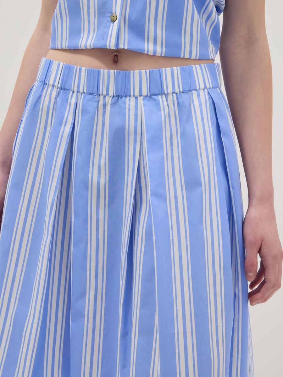 Saia midi azul &agrave;s riscas em algod&atilde;o puro_3