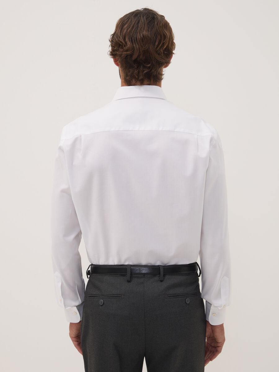 White pure compact cotton shirt with classic collar, regular fit_3