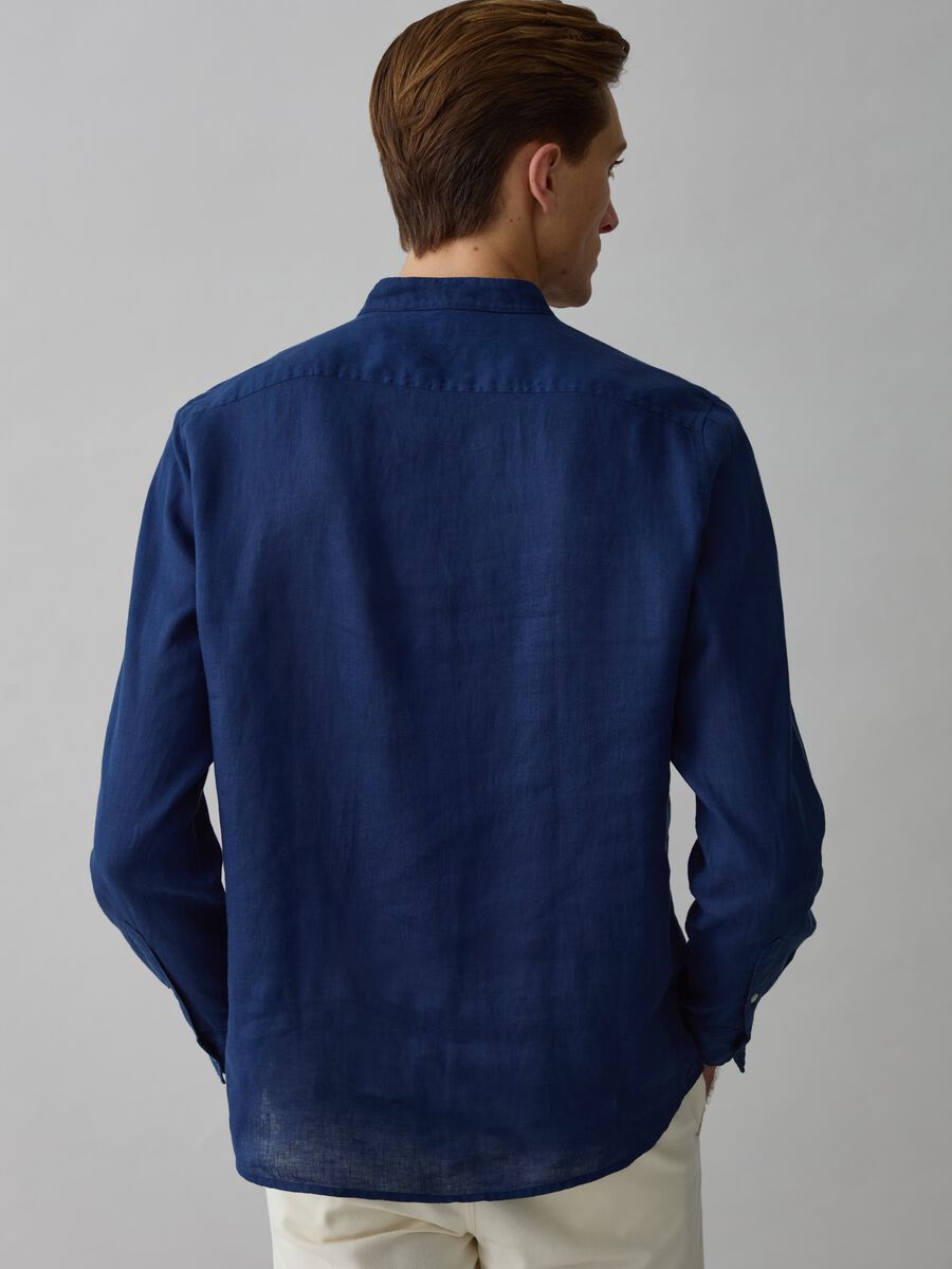 Regular-fit shirt in linen with Mandarin collar_2