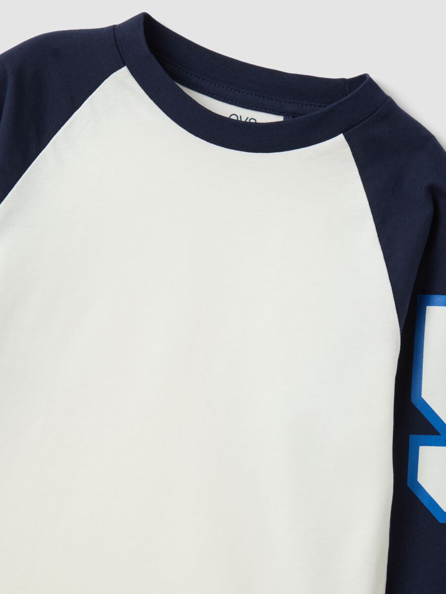 White pure cotton boys&rsquo; T-shirt with crew neck and raglan sleeves_2