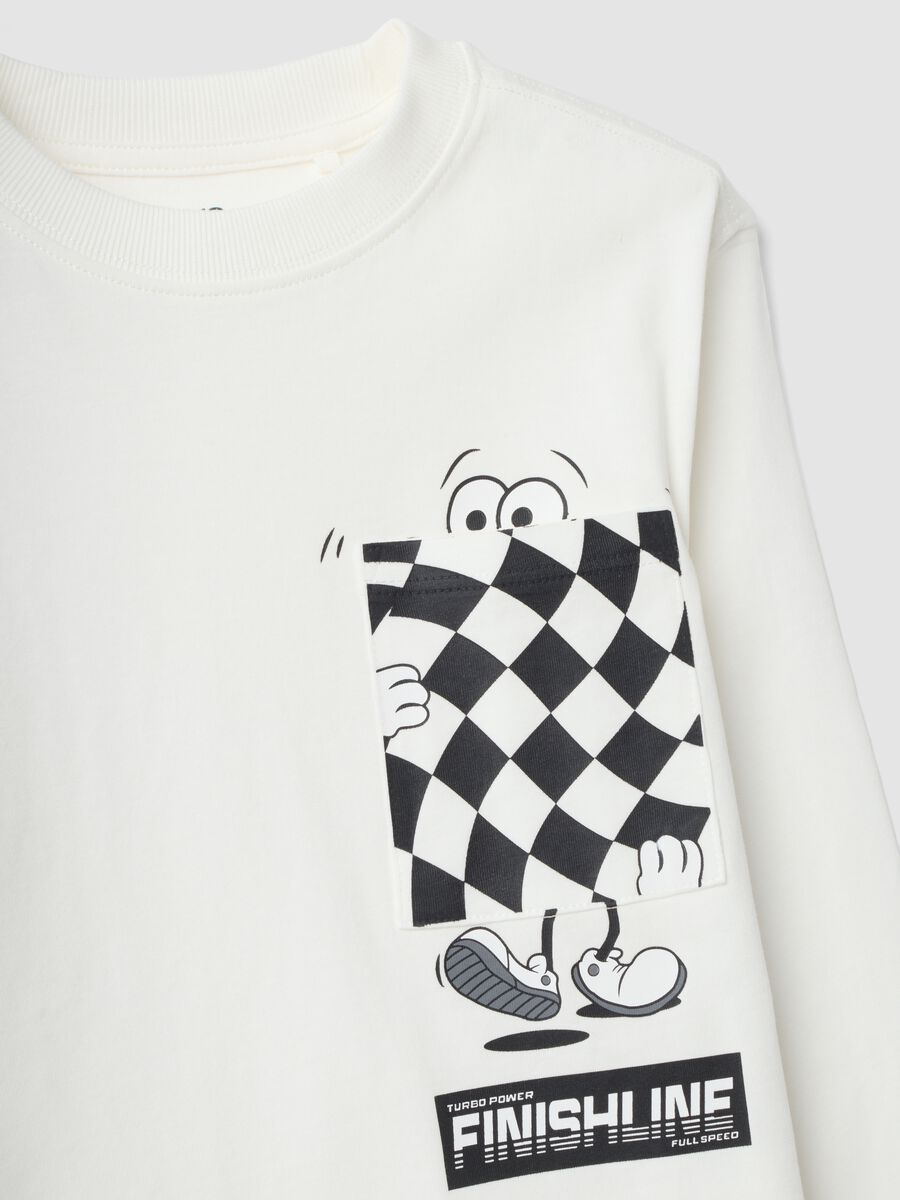 White pure cotton oversized T-shirt with contrast print for boys_2