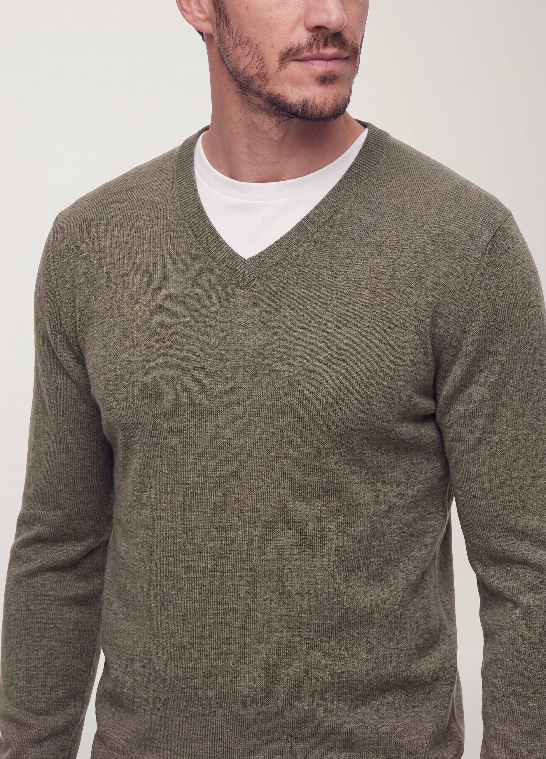 Grey V-neck viscose-blend jumper, regular fit
