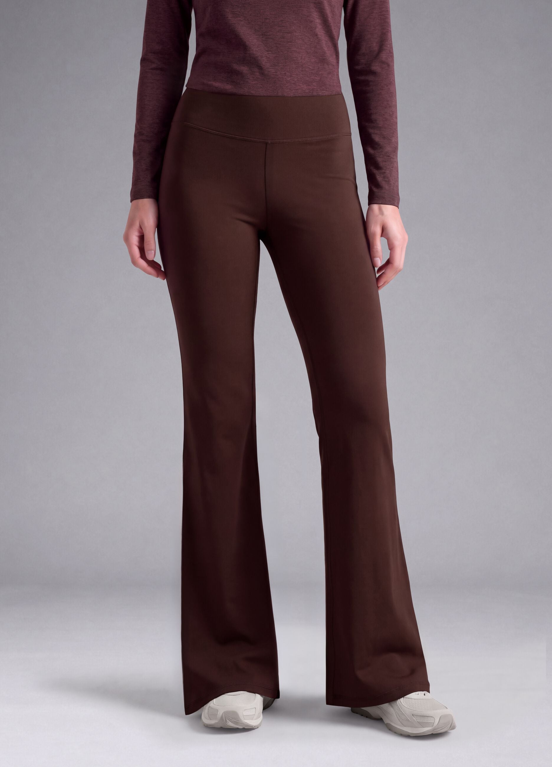 Leggings marroni flare in tessuto elasticizzato traspirante ALTAVIA STUDIO