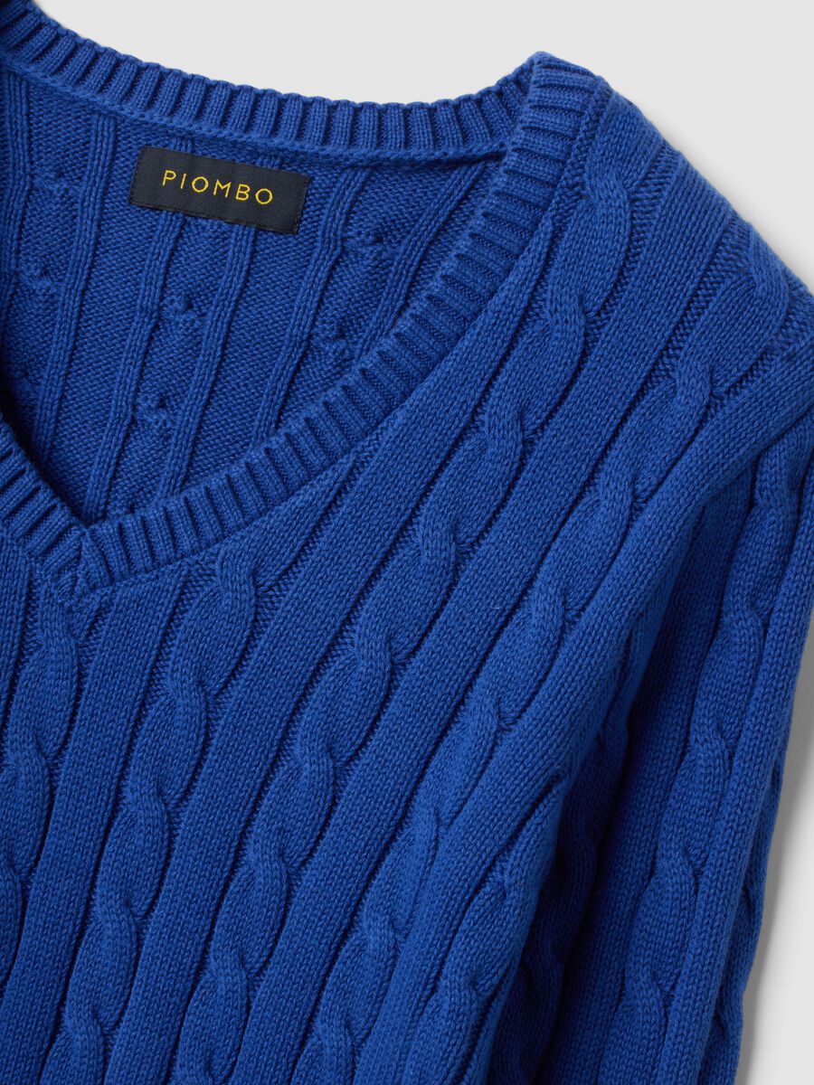 Blue pure cotton cable-knit jumper with deep V-neck_1