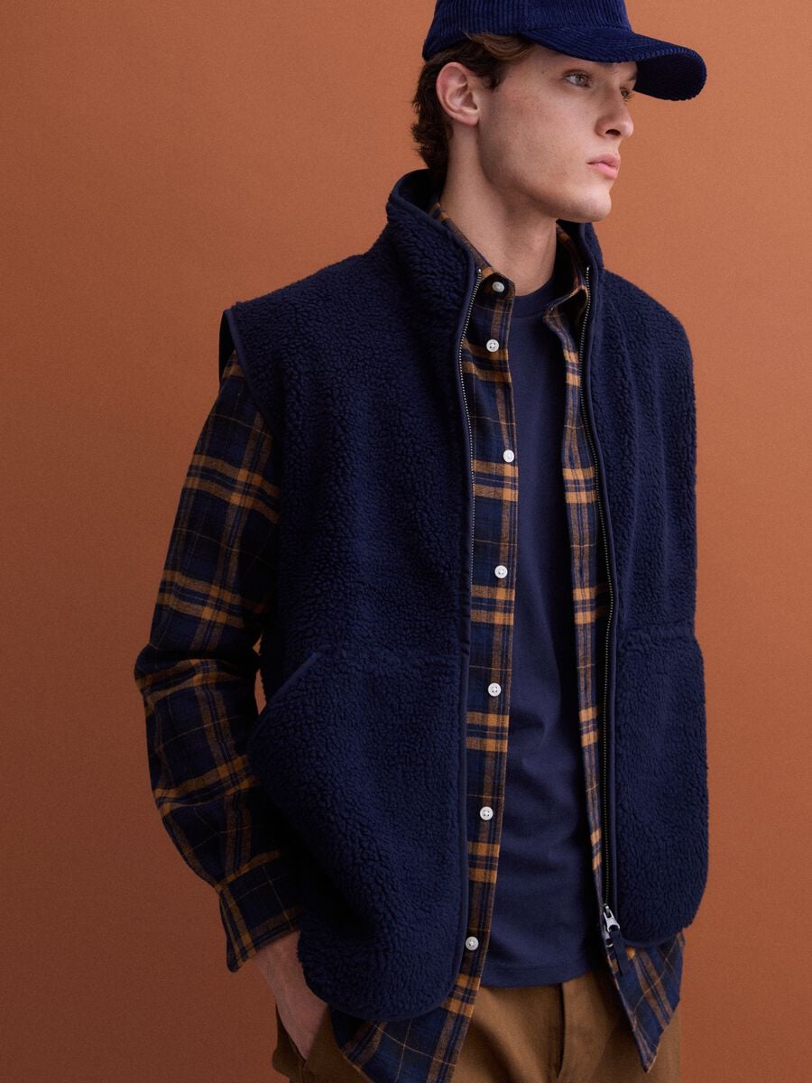 Gilet blu con colletto regular fit_0