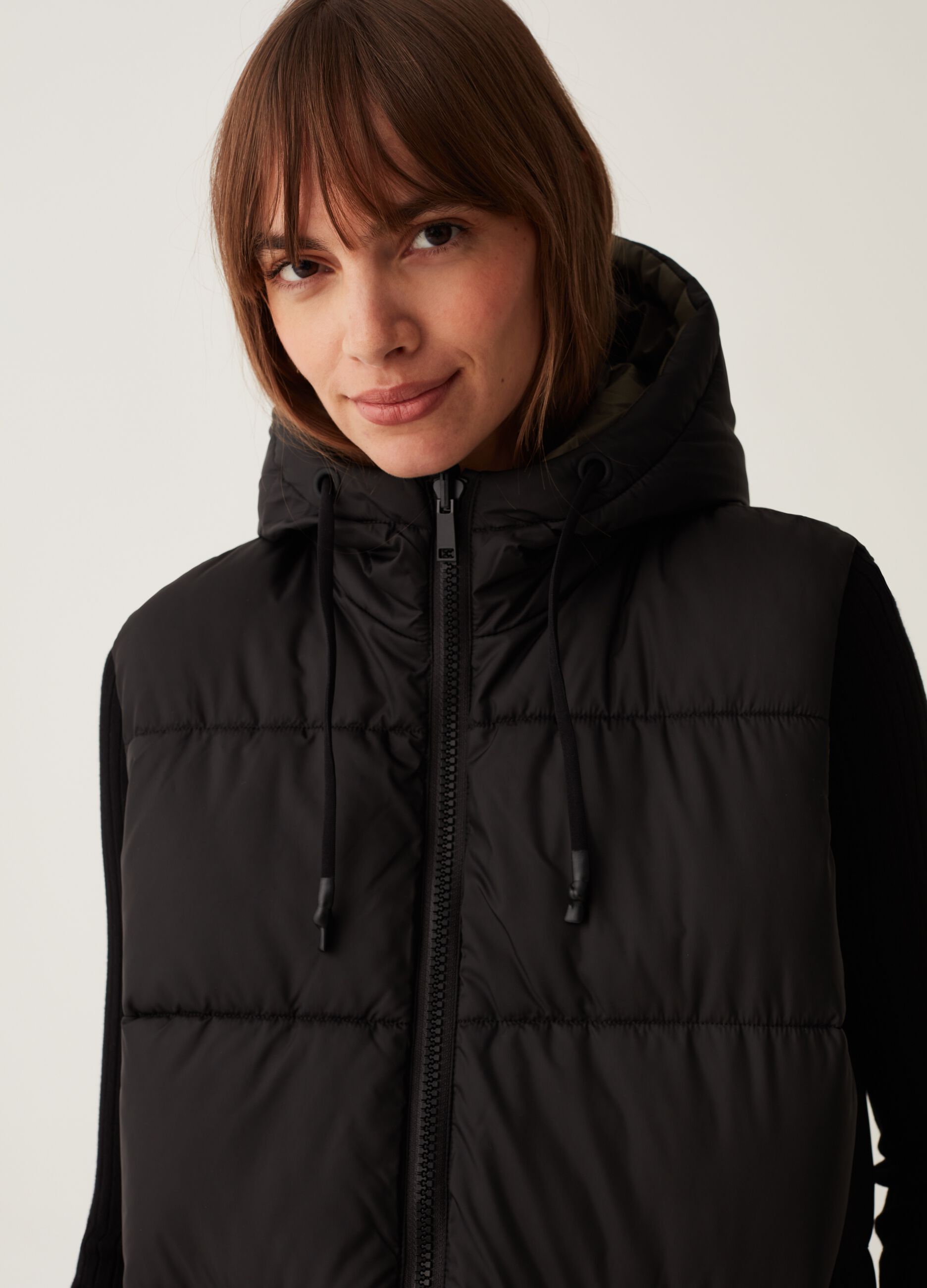 Double-face long vest with hood_1
