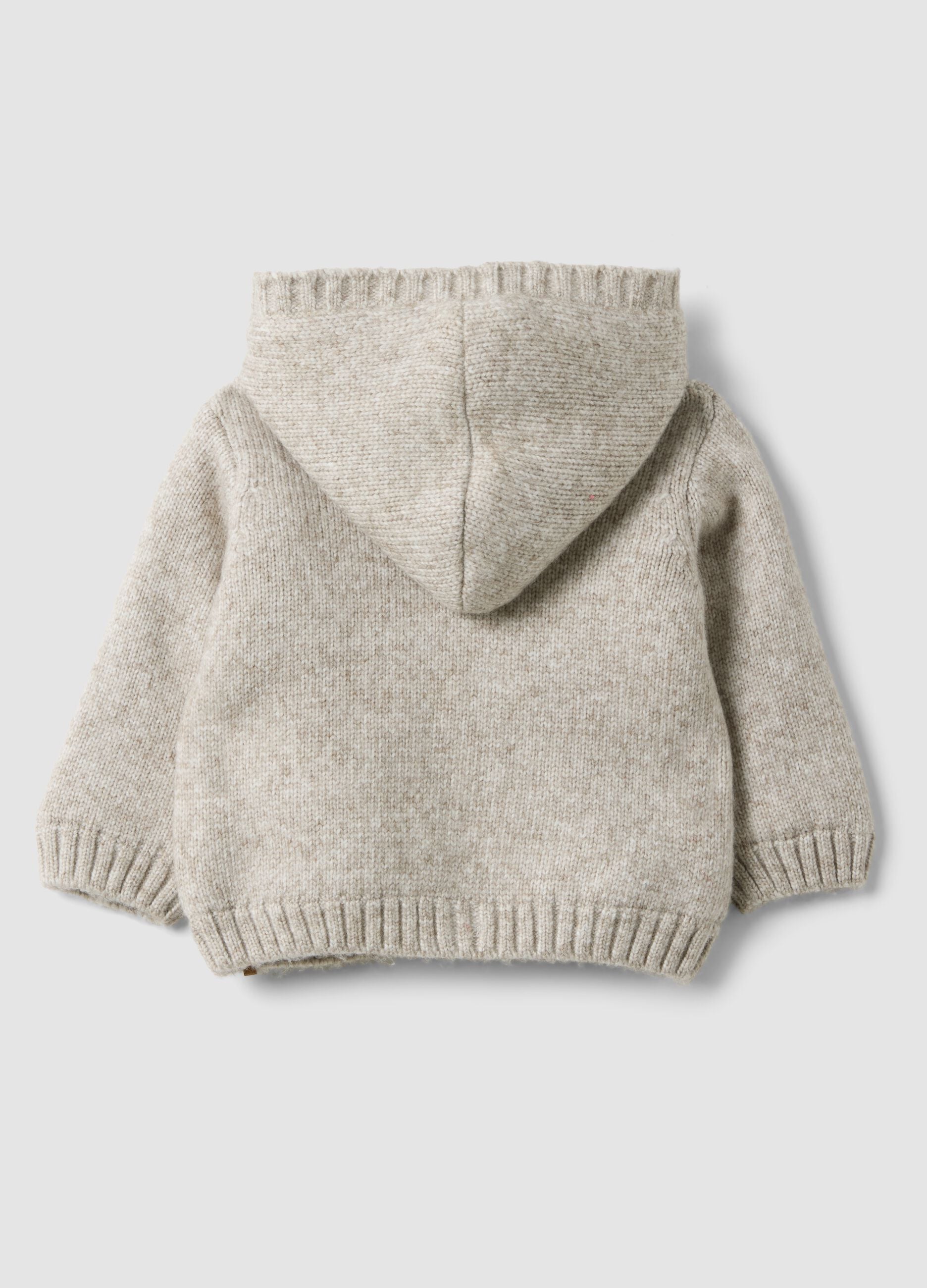 Giacca grigia con cappuccio in maglia a trecce