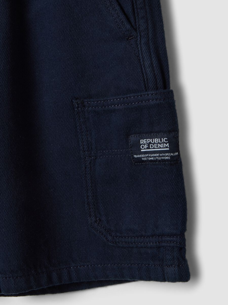 Blaue Cargo-Shorts aus reiner Baumwolle f&uuml;r Jungen, Regular Fit mit Kordelzug_3