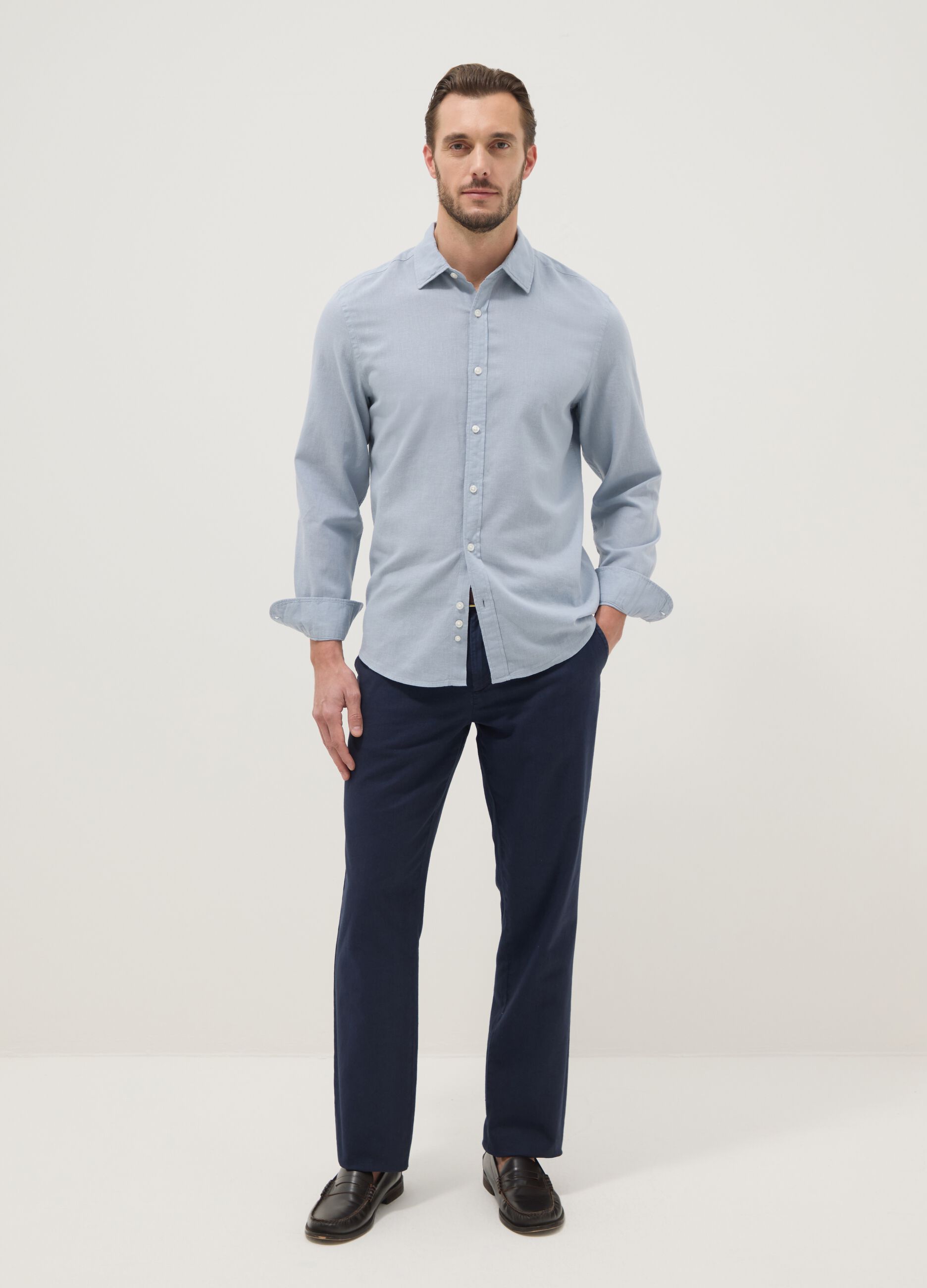 Regular fit blue shirt in linen and cotton blend