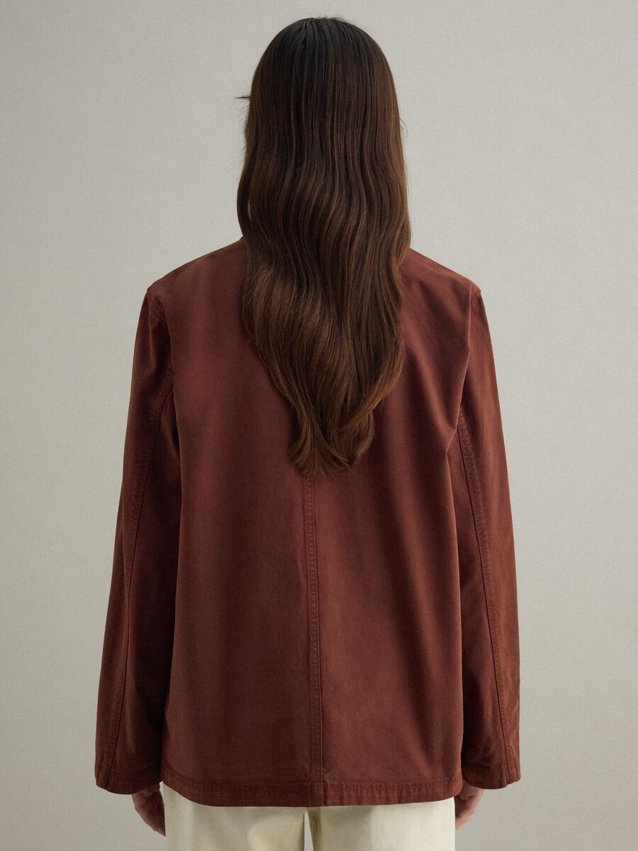 Brown pure cotton regular fit jacket with collar and buttons_3