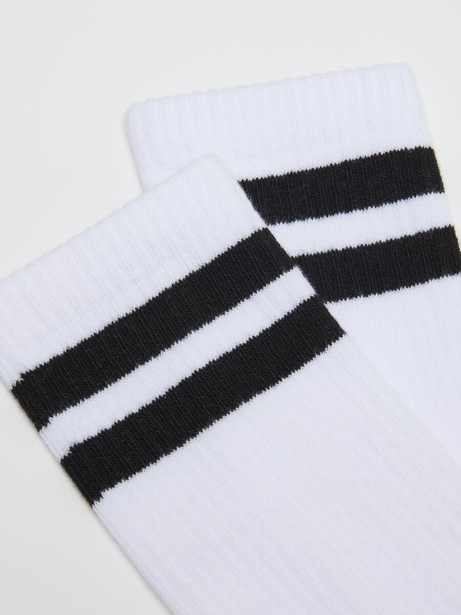 Three-pack of white elasticated tennis socks_1