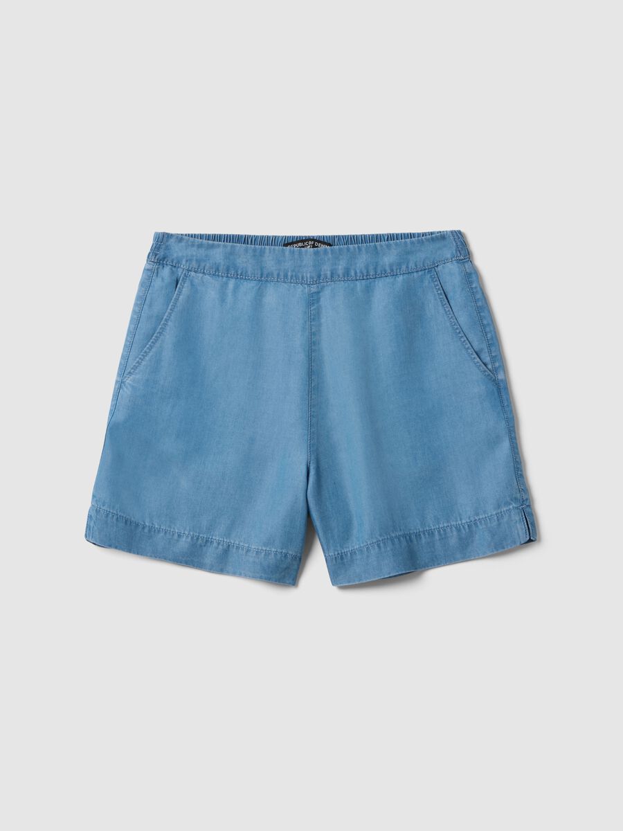 Light blue denim shorts in pure lyocell with elasticated waist, regular fit_4