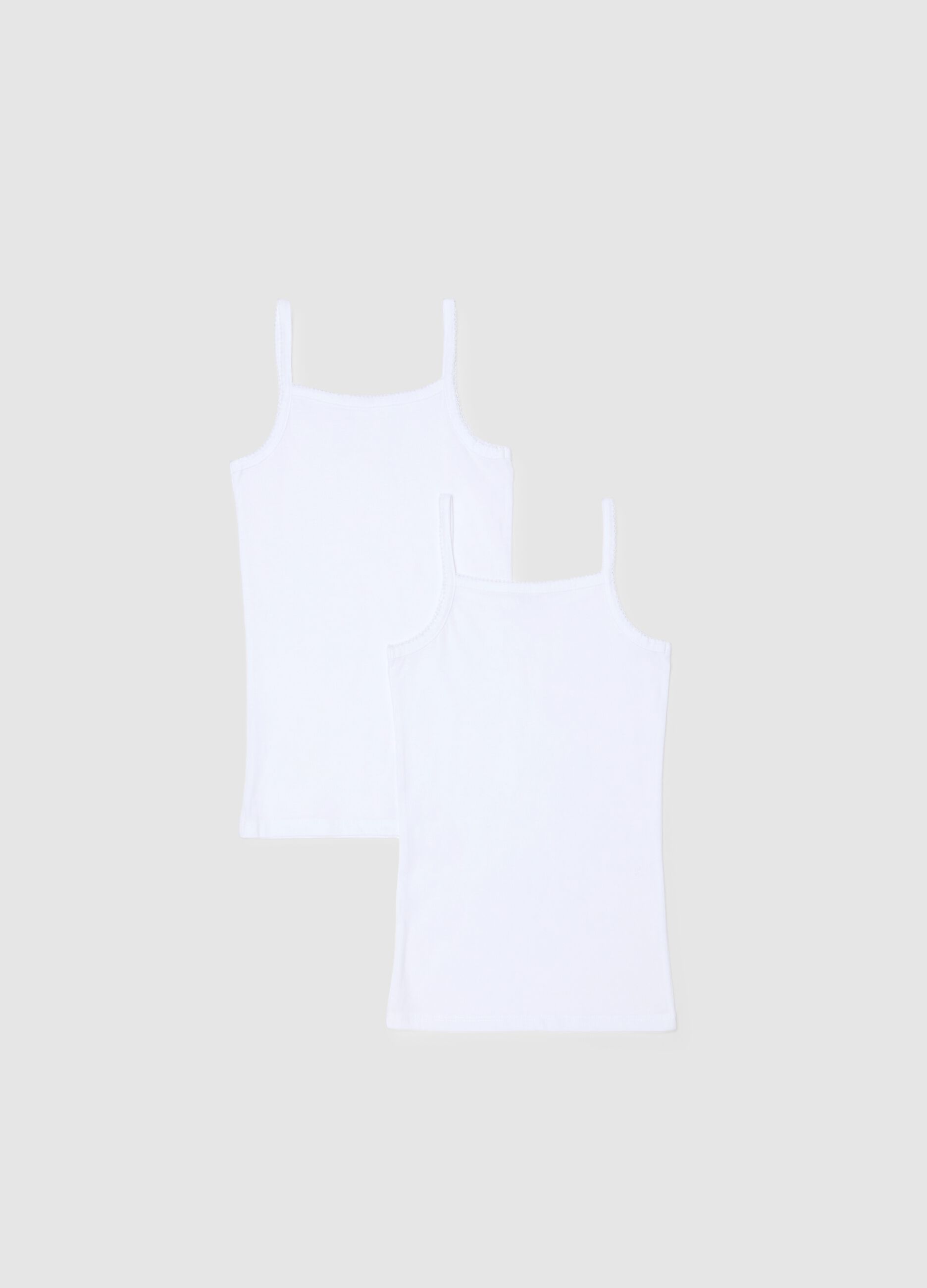 Pack of white girl's vests in pure cotton regular fit