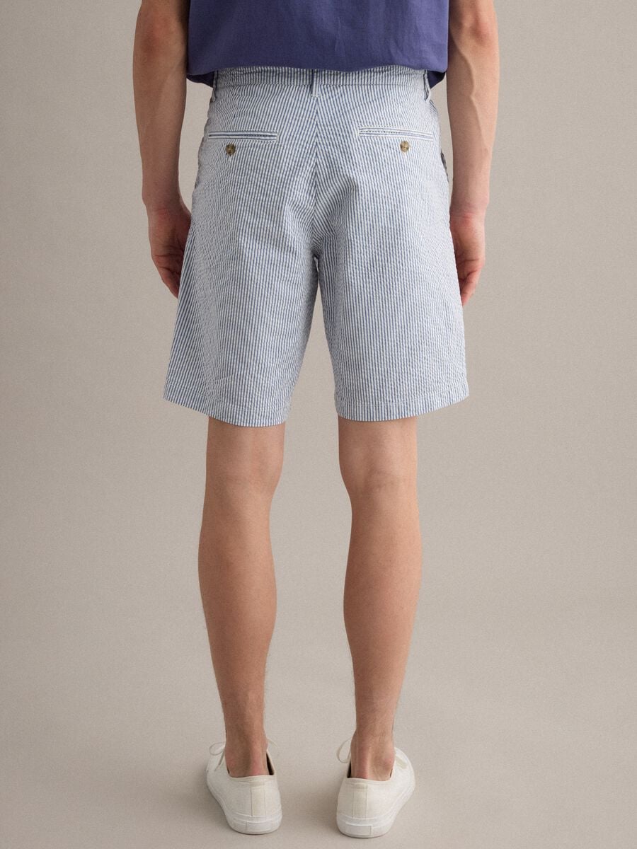 Mehrfarbig gestreifte Regular-Fit-Shorts aus Stretch-Baumwolle_2