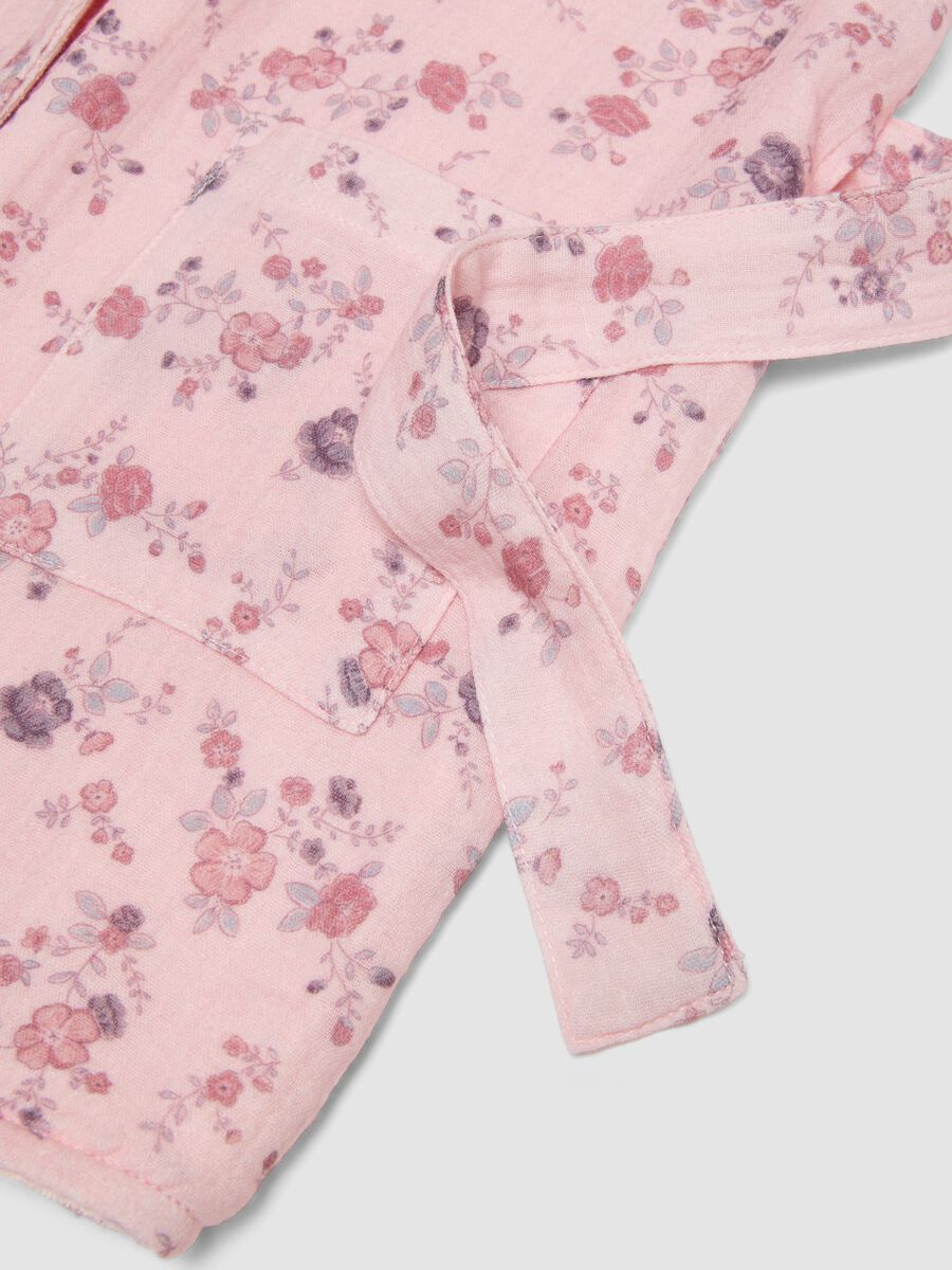Pink floral organic cotton hooded bathrobe for baby girl_2