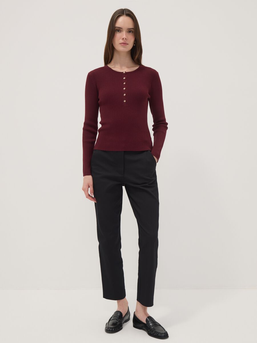 Red fitted ribbed viscose-blend top with buttons_2