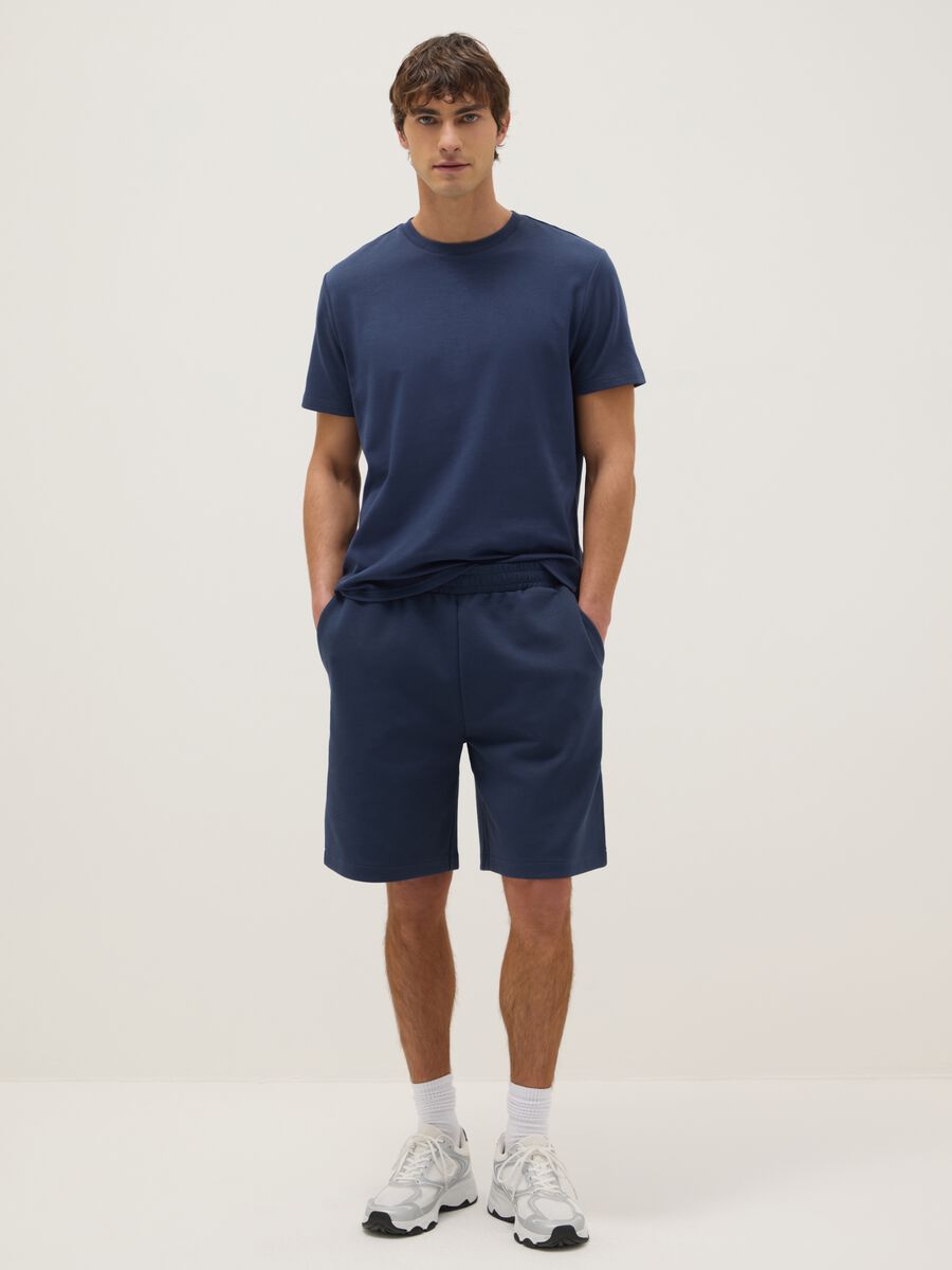 Regular fit blue stretch cotton bermuda shorts_0
