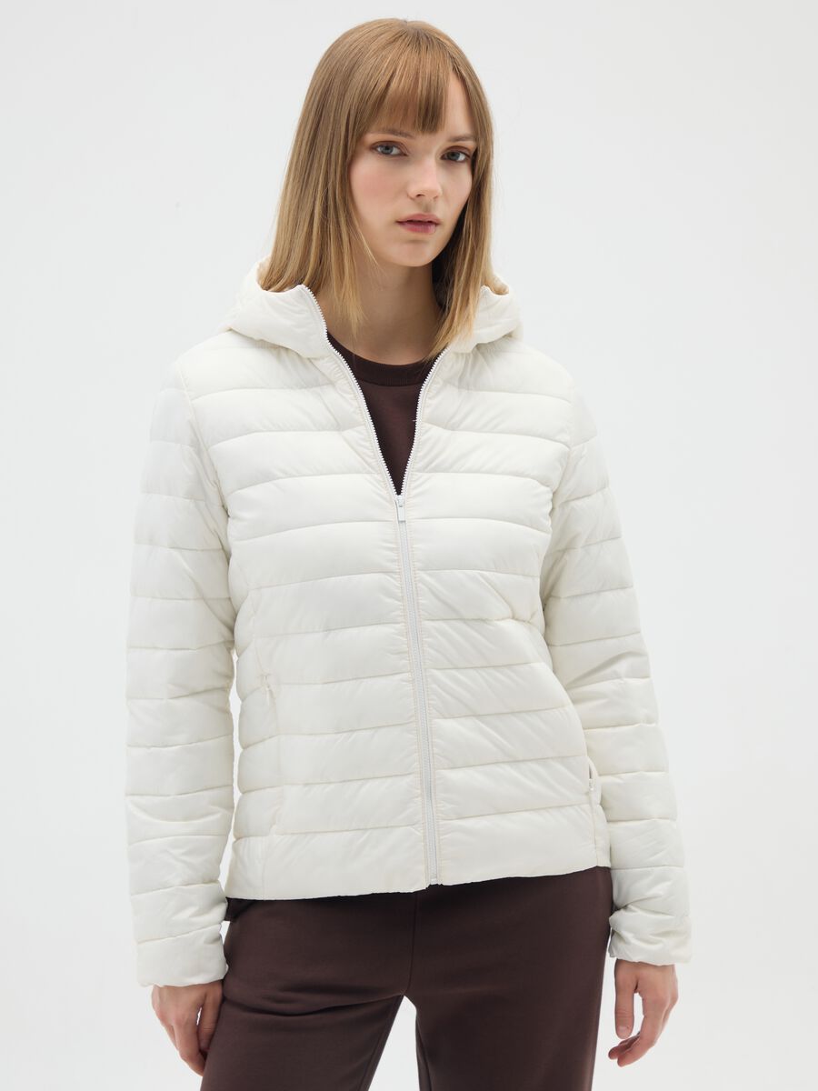 White padded regular fit jacket with hood_1