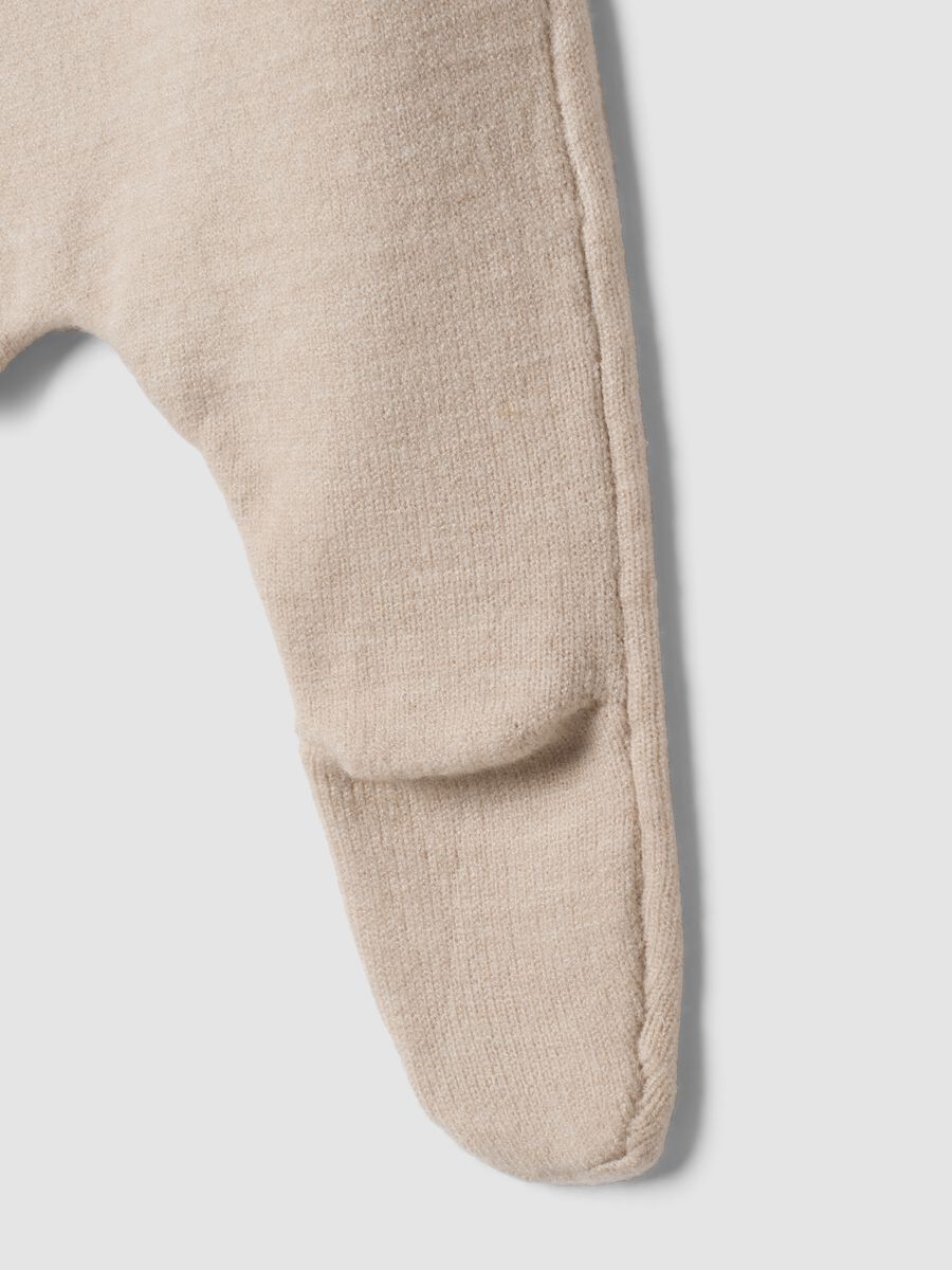 Beige baby sleepsuit with feet and wrap closure_3